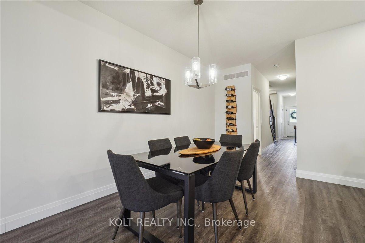 Photo 12 of 40 Wideman Boulevard, Guelph, Victoria North — HOMEH