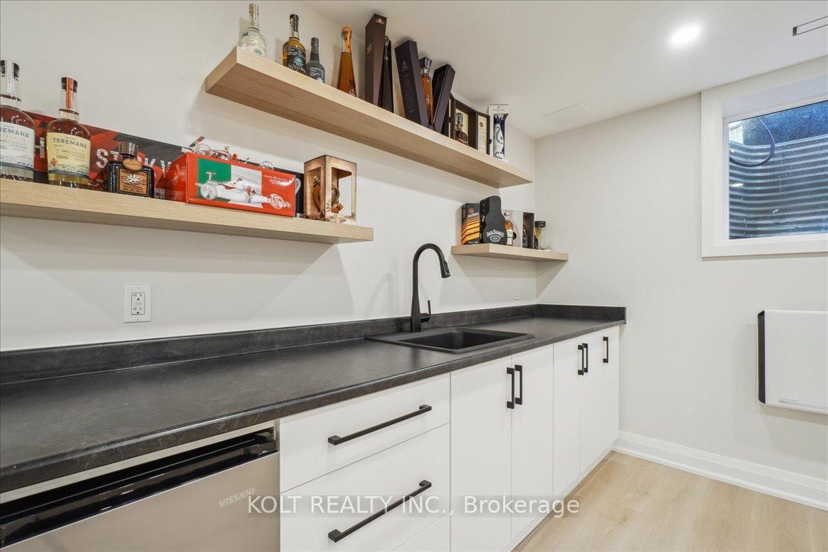 Photo 36 of 40 Wideman Boulevard, Guelph, Victoria North — HOMEH