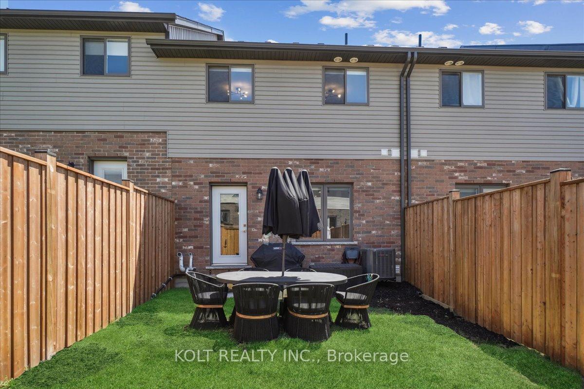 Photo 39 of 40 Wideman Boulevard, Guelph, Victoria North — HOMEH