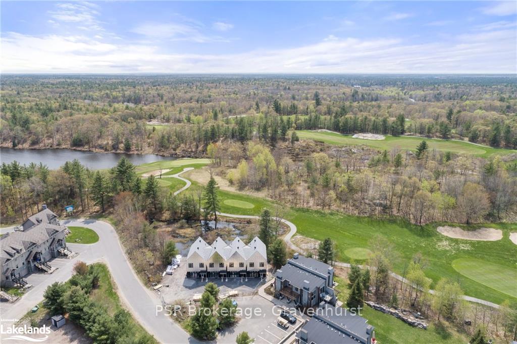 Photo 3 of 44 Carrick Trail, Gravenhurst, Muskoka (S) — HOMEH