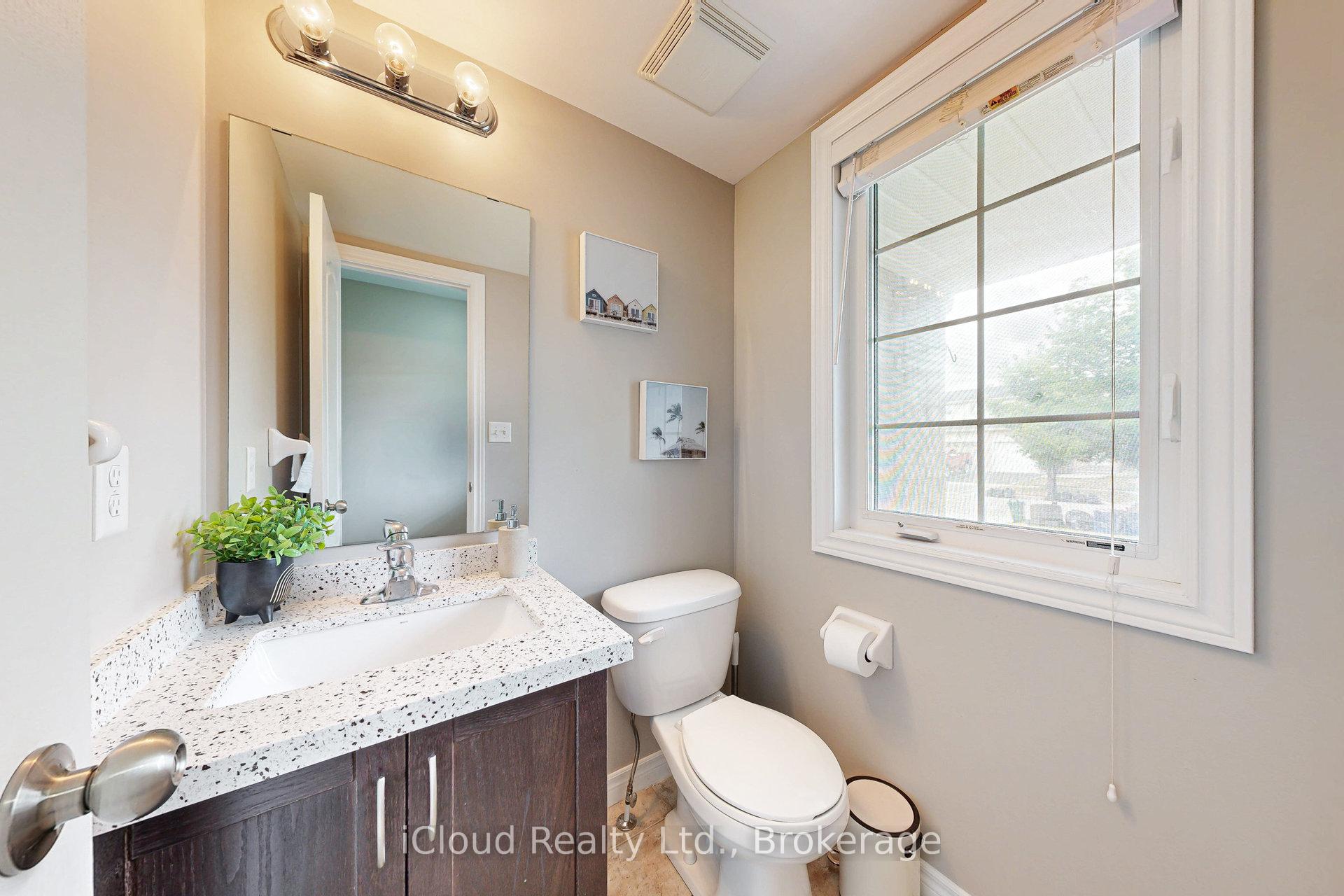 Photo 9 of 62 McMann Crescent, Clarington, Courtice — HOMEH