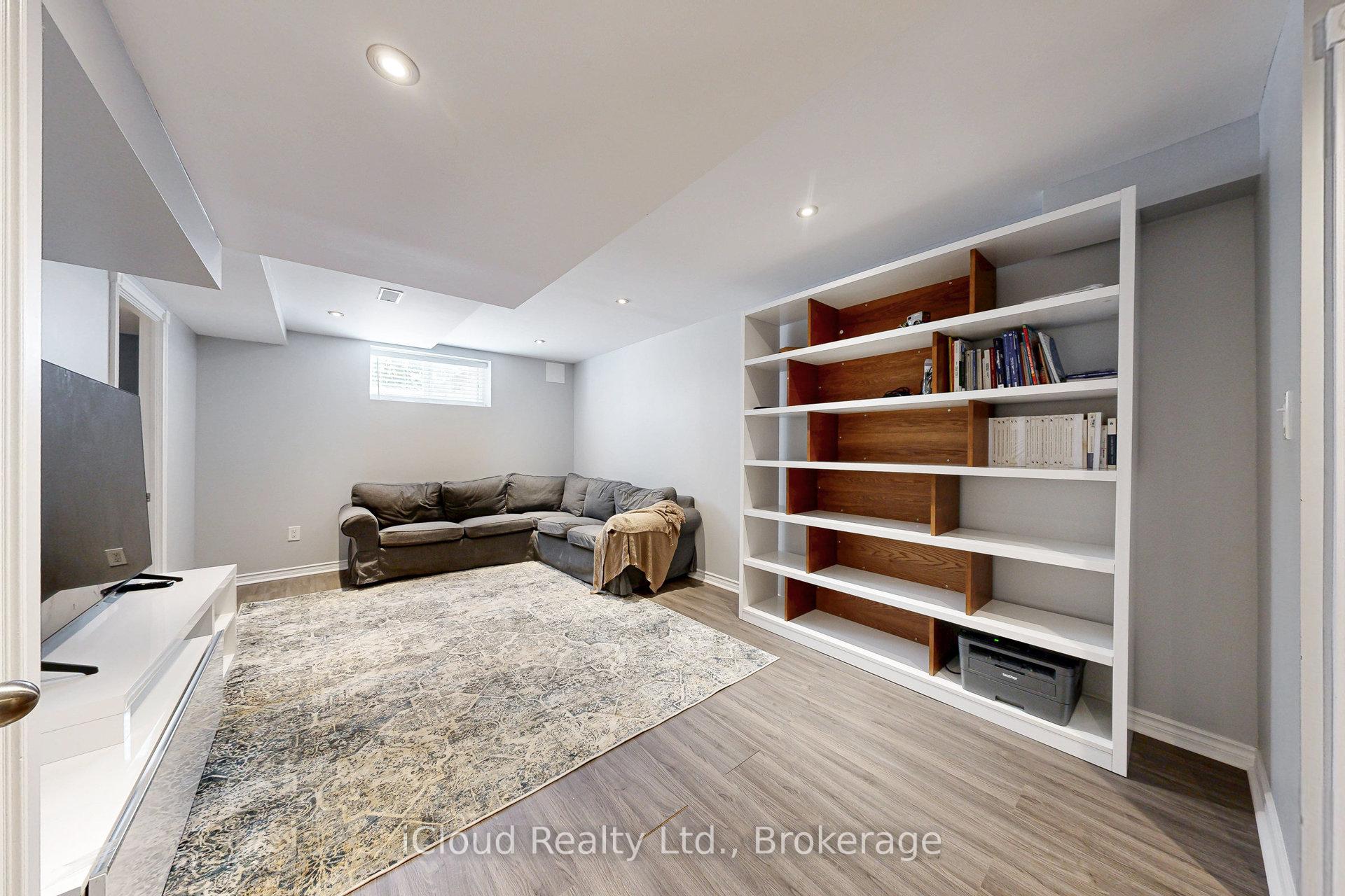 Photo 37 of 62 McMann Crescent, Clarington, Courtice — HOMEH