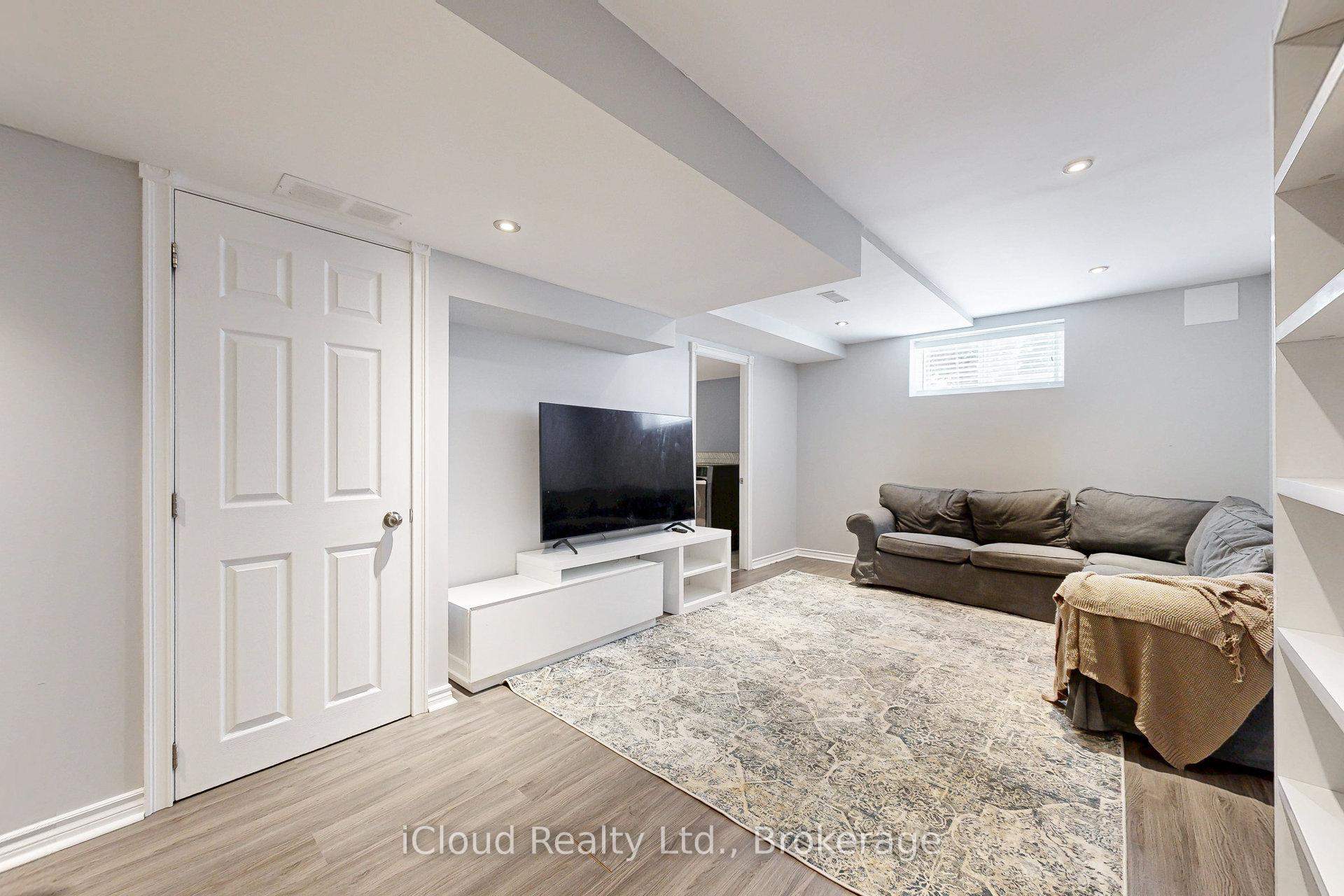 Photo 38 of 62 McMann Crescent, Clarington, Courtice — HOMEH