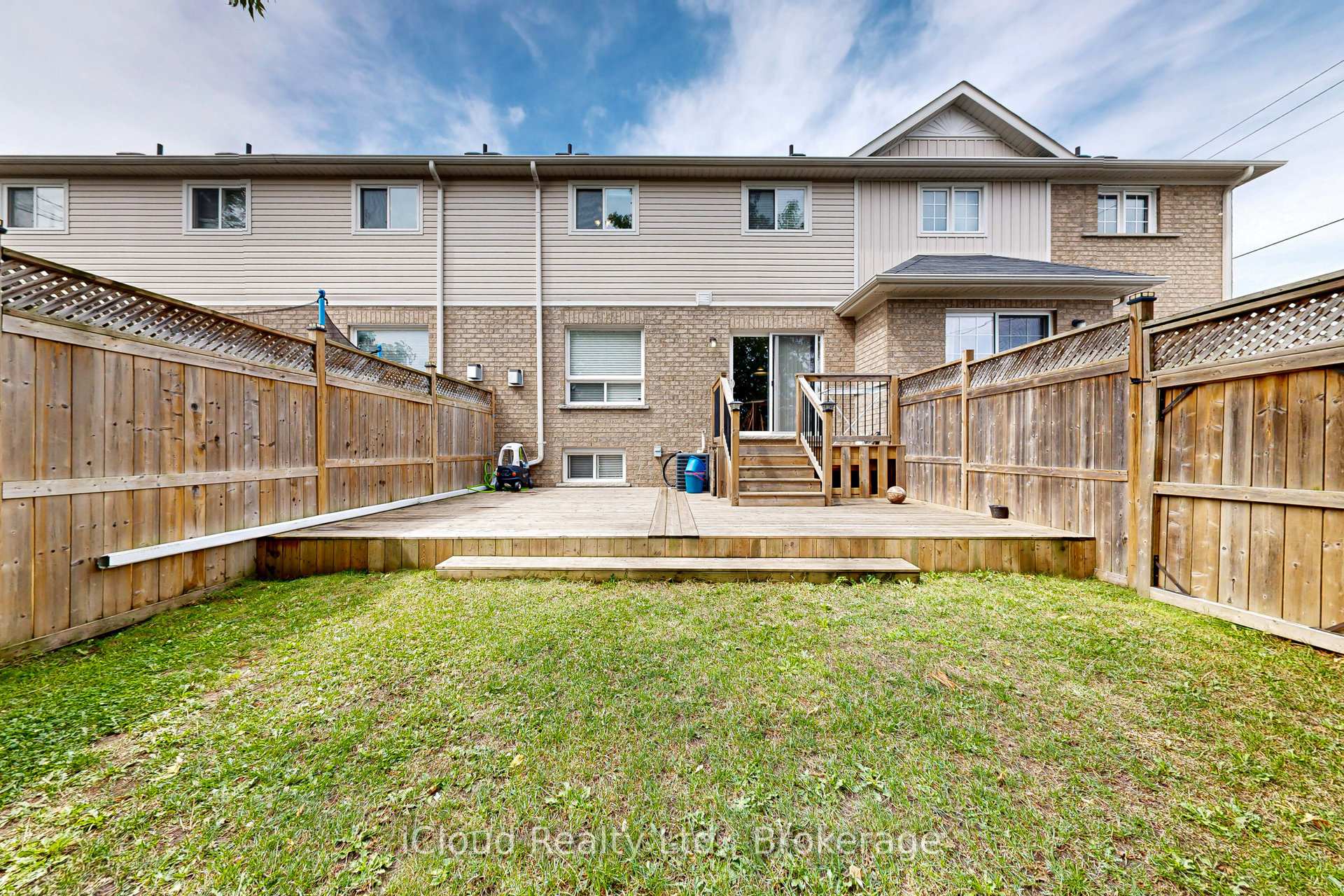 Photo 45 of 62 McMann Crescent, Clarington, Courtice — HOMEH