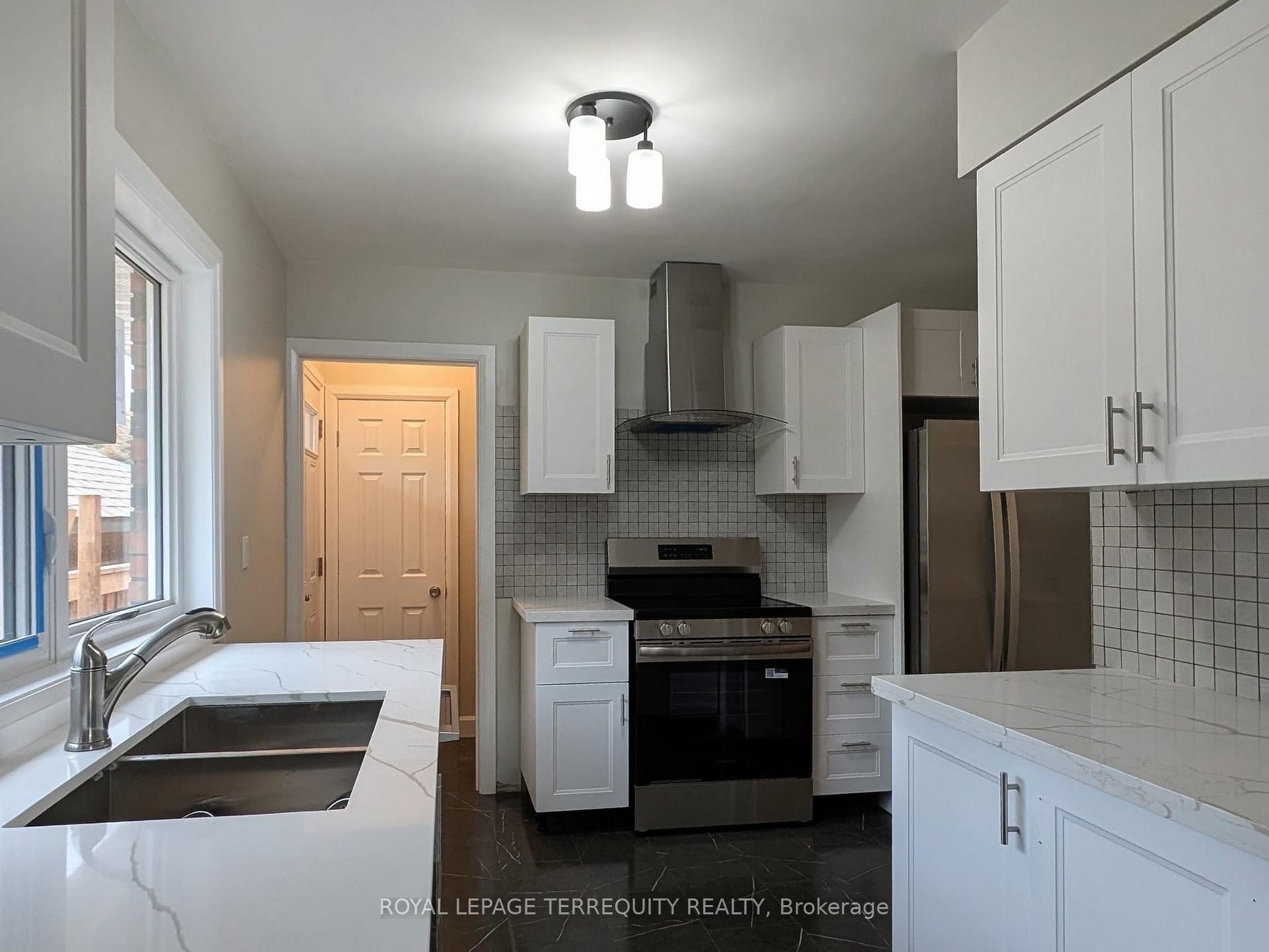Photo 5 of 5 Bertram Drive, Hamilton, Dundas — HOMEH