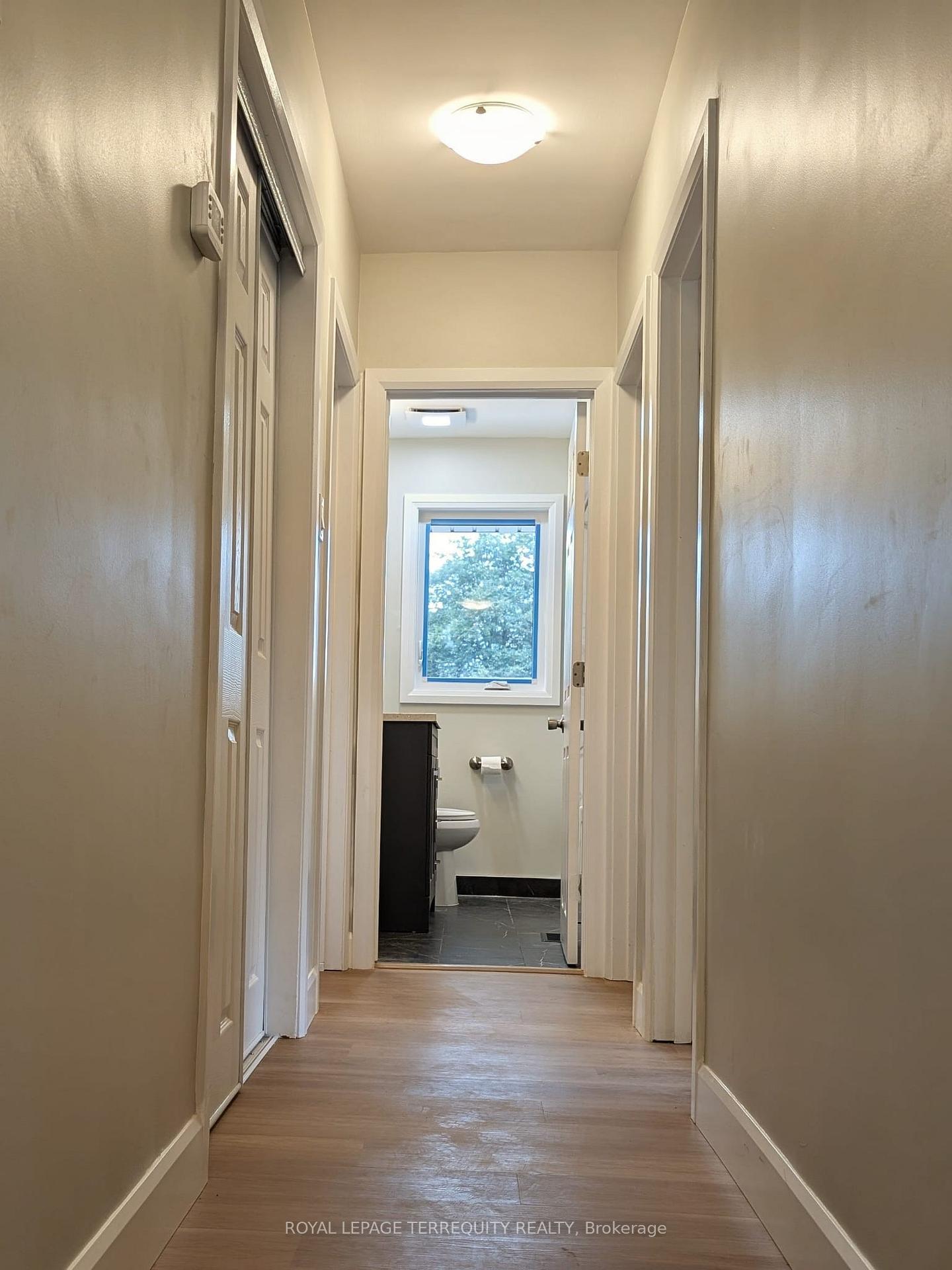 Photo 12 of 5 Bertram Drive, Hamilton, Dundas — HOMEH