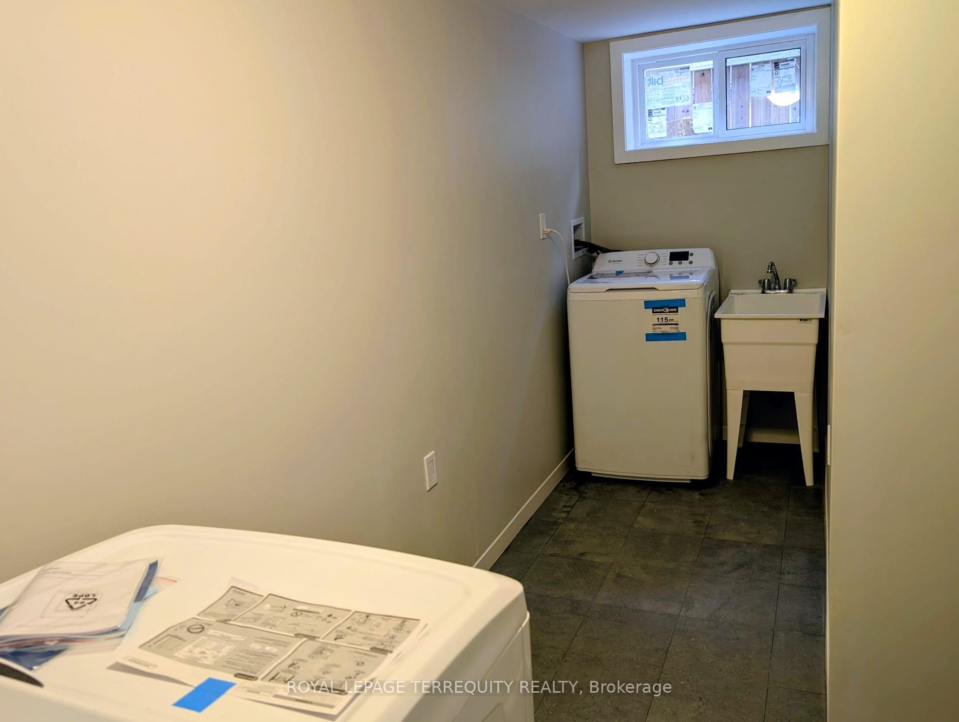 Photo 18 of 5 Bertram Drive, Hamilton, Dundas — HOMEH