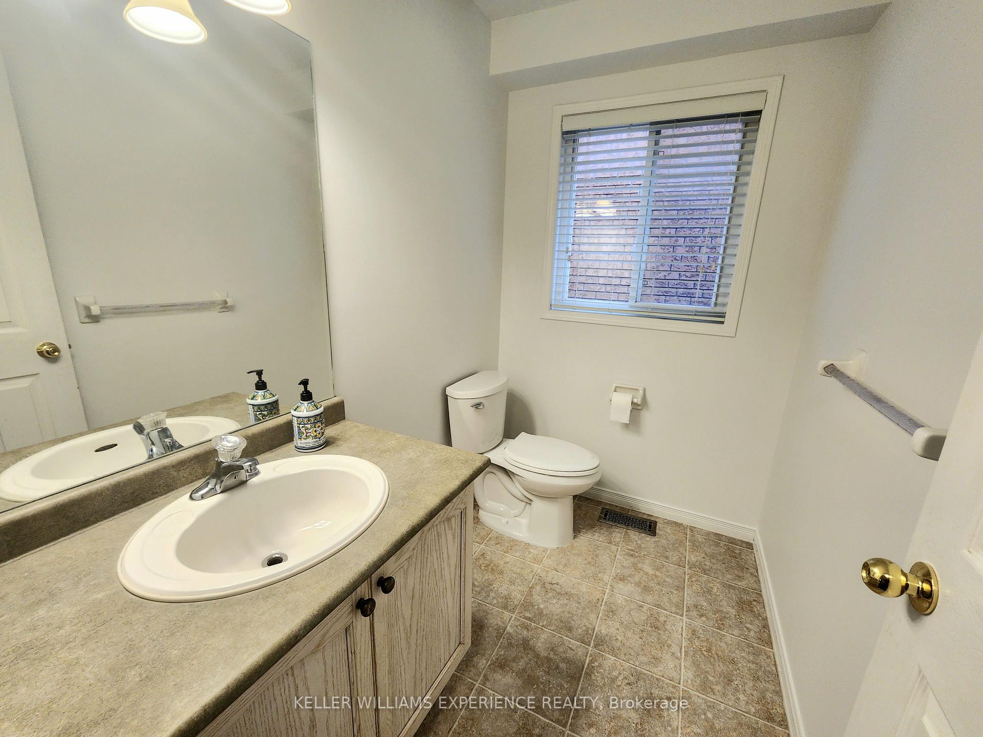 Photo 9 of 166 Madelaine Drive, Barrie, Painswick South — HOMEH