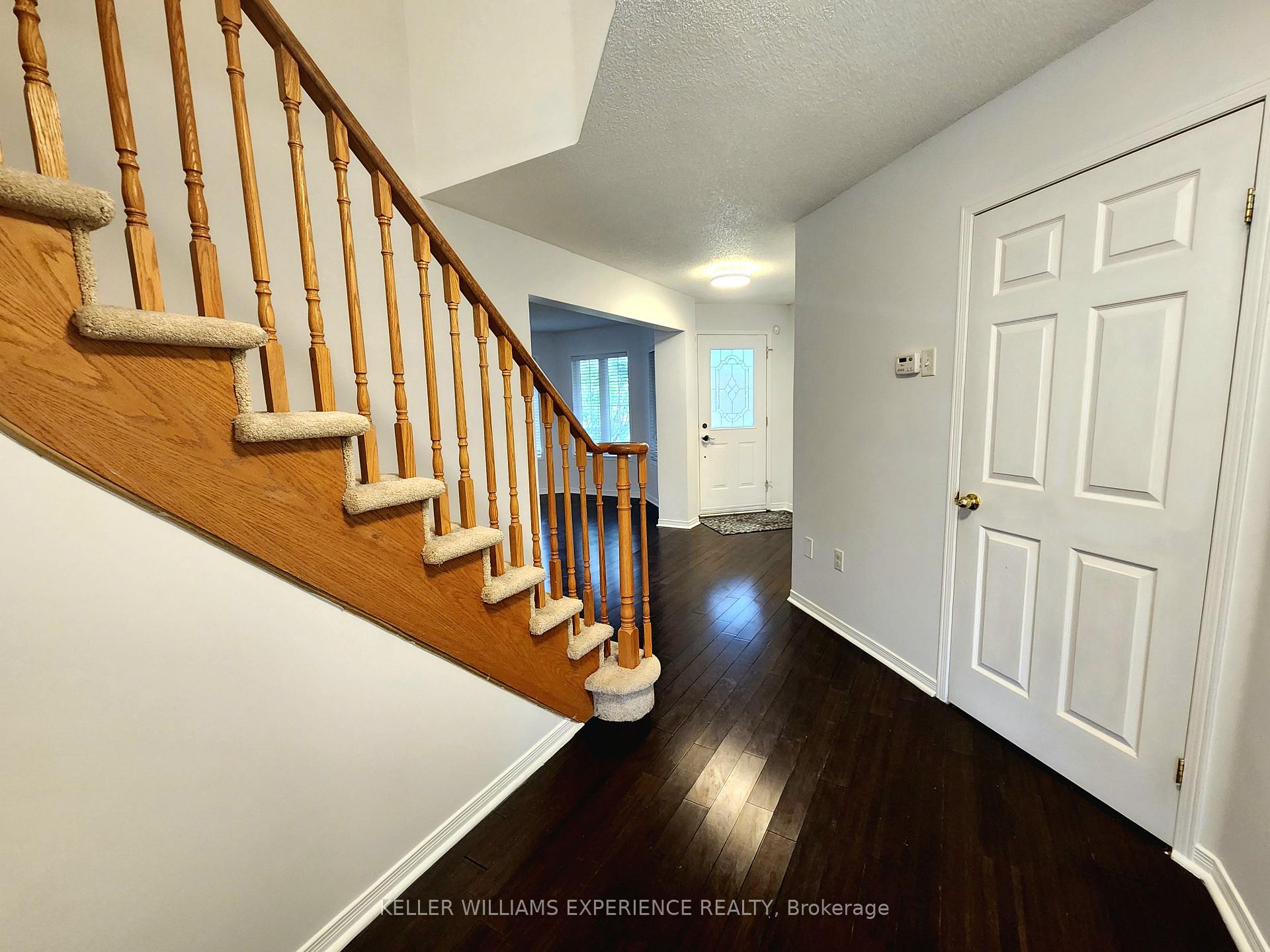Photo 10 of 166 Madelaine Drive, Barrie, Painswick South — HOMEH