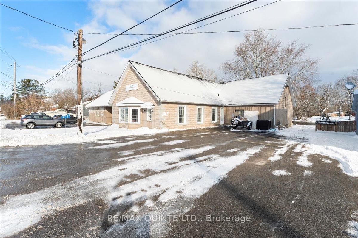 Photo 2 of 244 Ashley Street, Belleville, Thurlow Ward — HOMEH