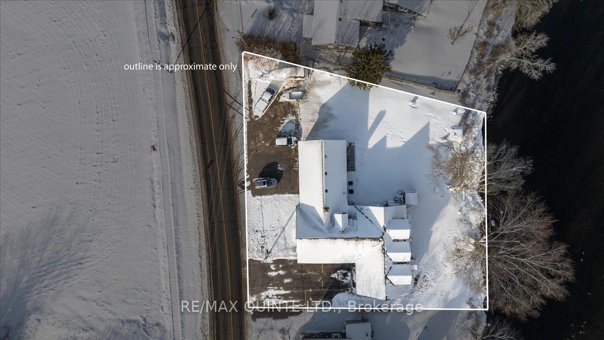 Photo 3 of 244 Ashley Street, Belleville, Thurlow Ward — HOMEH