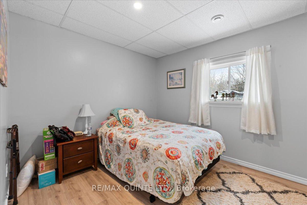 Photo 10 of 244 Ashley Street, Belleville, Thurlow Ward — HOMEH