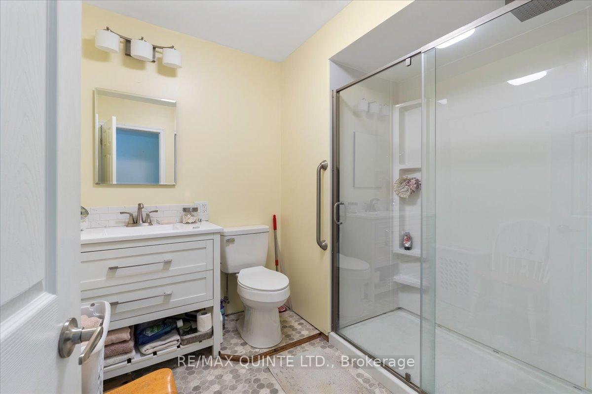 Photo 12 of 244 Ashley Street, Belleville, Thurlow Ward — HOMEH