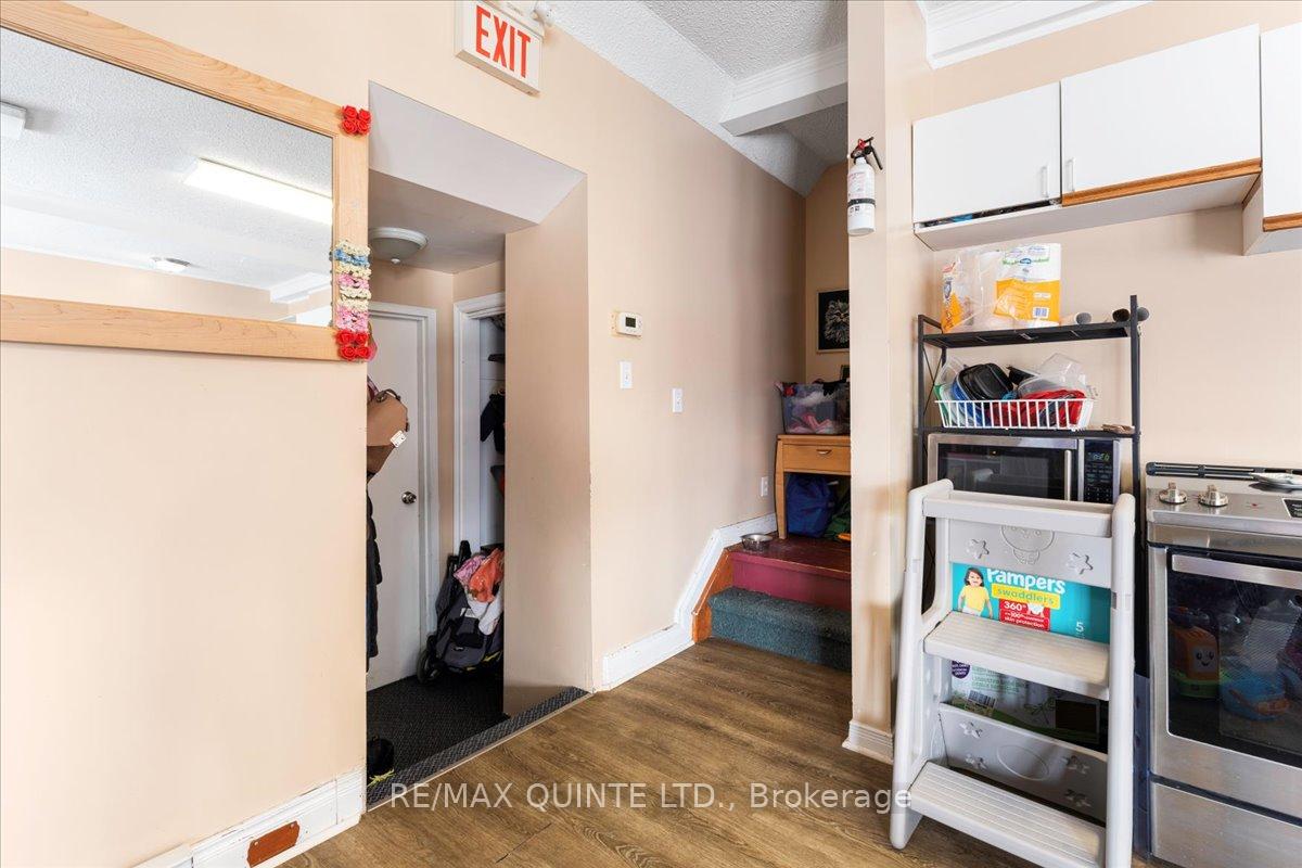 Photo 13 of 244 Ashley Street, Belleville, Thurlow Ward — HOMEH