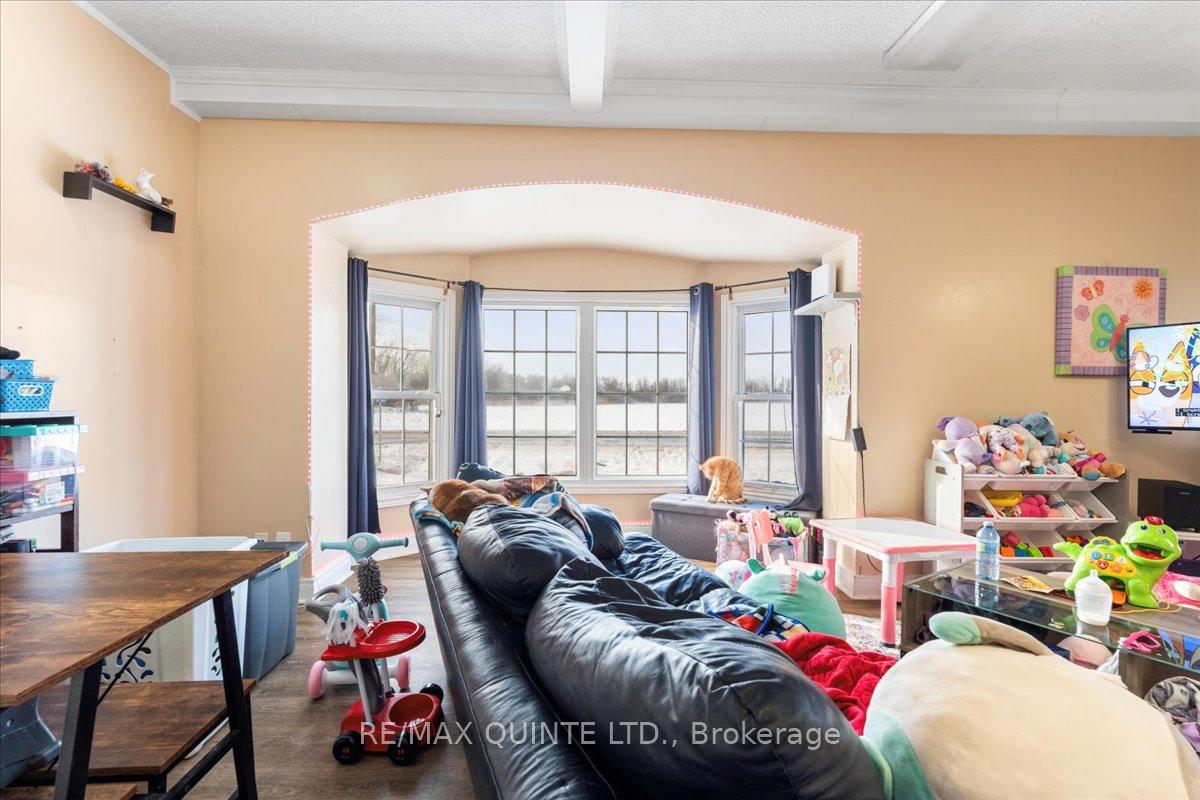 Photo 14 of 244 Ashley Street, Belleville, Thurlow Ward — HOMEH