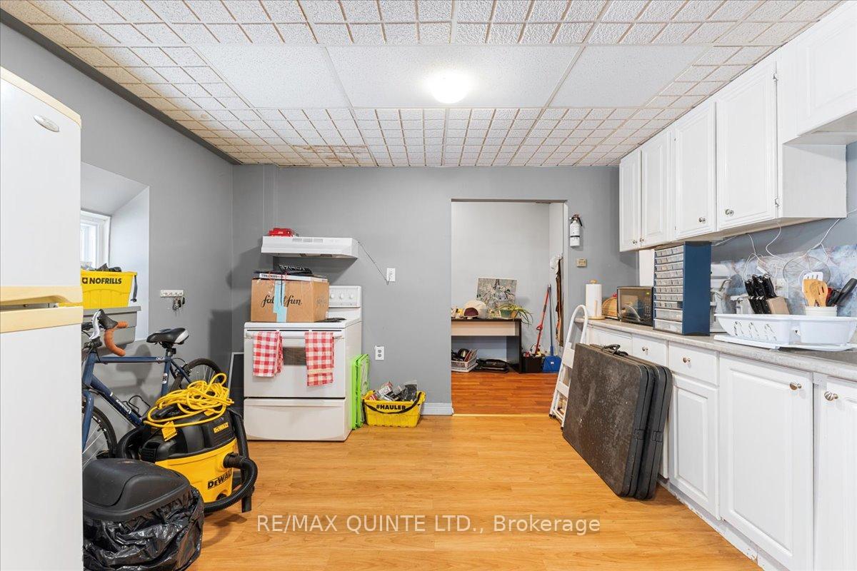 Photo 21 of 244 Ashley Street, Belleville, Thurlow Ward — HOMEH