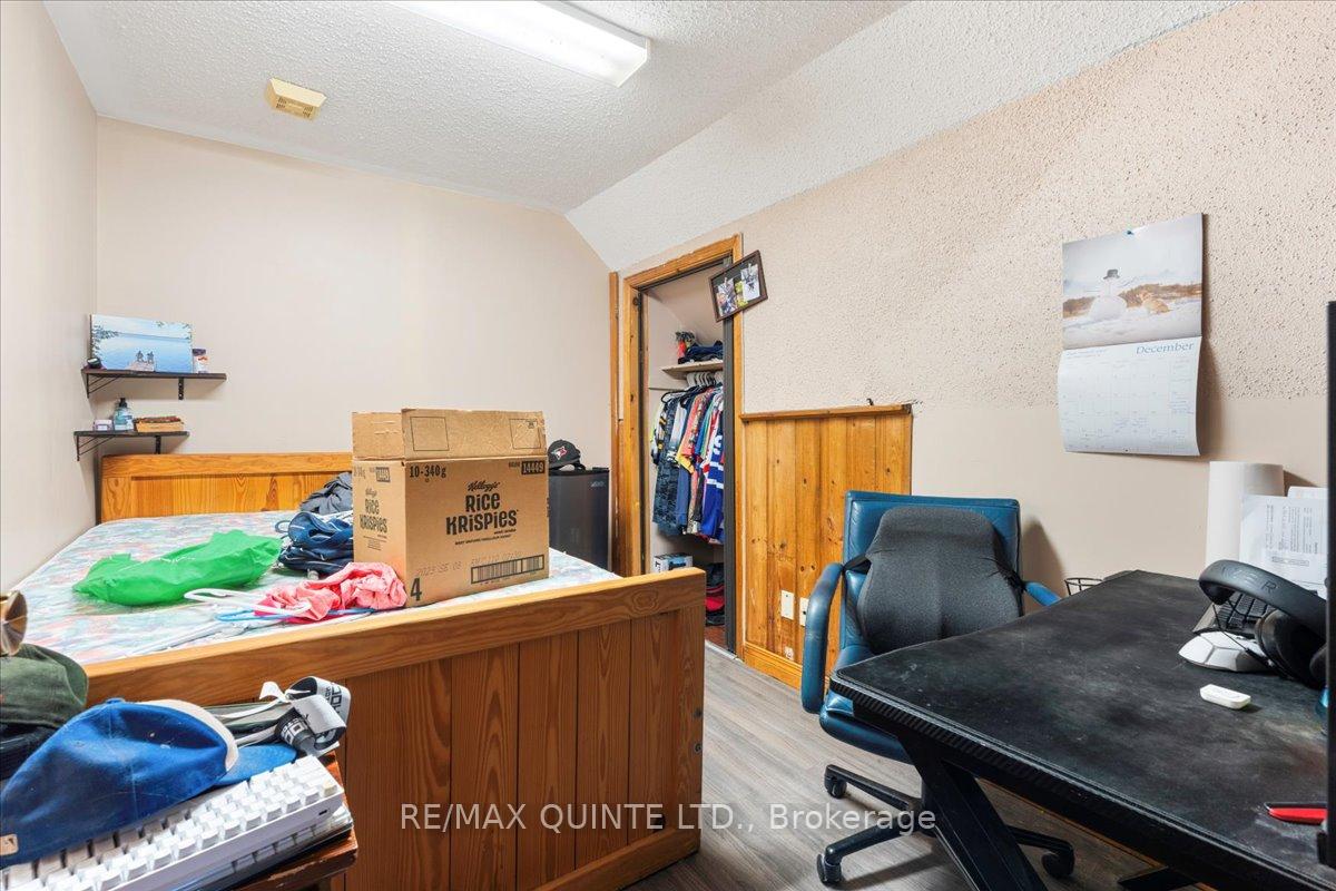 Photo 32 of 244 Ashley Street, Belleville, Thurlow Ward — HOMEH