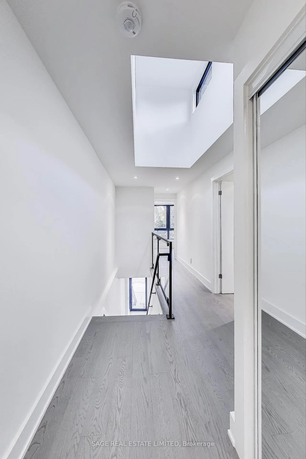 Photo 11 of Unit 2nd, 2549 Yonge Street, Toronto, Mount Pleasant West — HOMEH