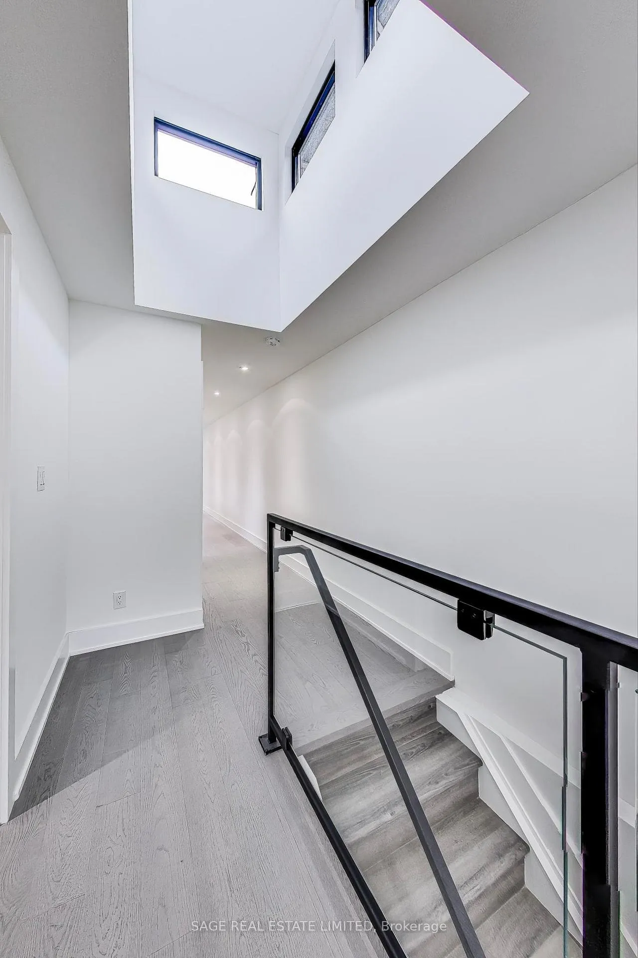Photo 12 of Unit 2nd, 2549 Yonge Street, Toronto, Mount Pleasant West — HOMEH