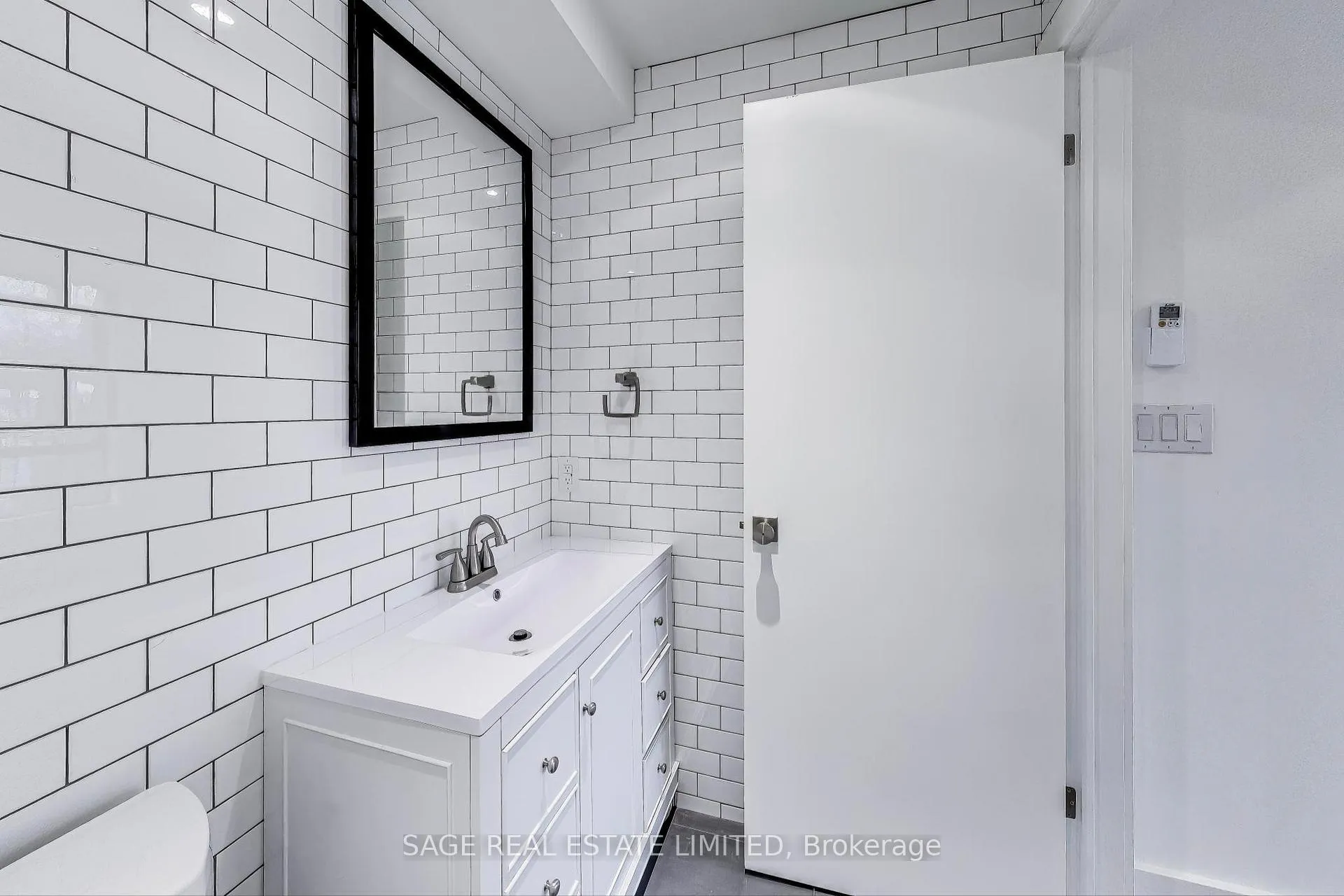 Photo 17 of Unit 2nd, 2549 Yonge Street, Toronto, Mount Pleasant West — HOMEH