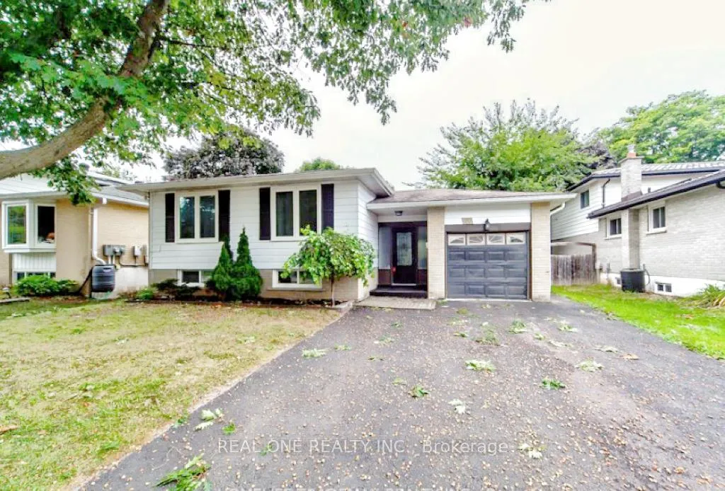 Photo 11 of 61 College Crescent, Barrie, Grove East — HOMEH