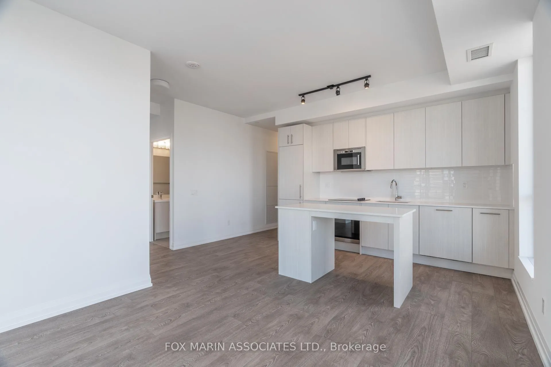 Photo 7 of Unit 1803, 286 Main Street, Toronto, East End-Danforth — HOMEH