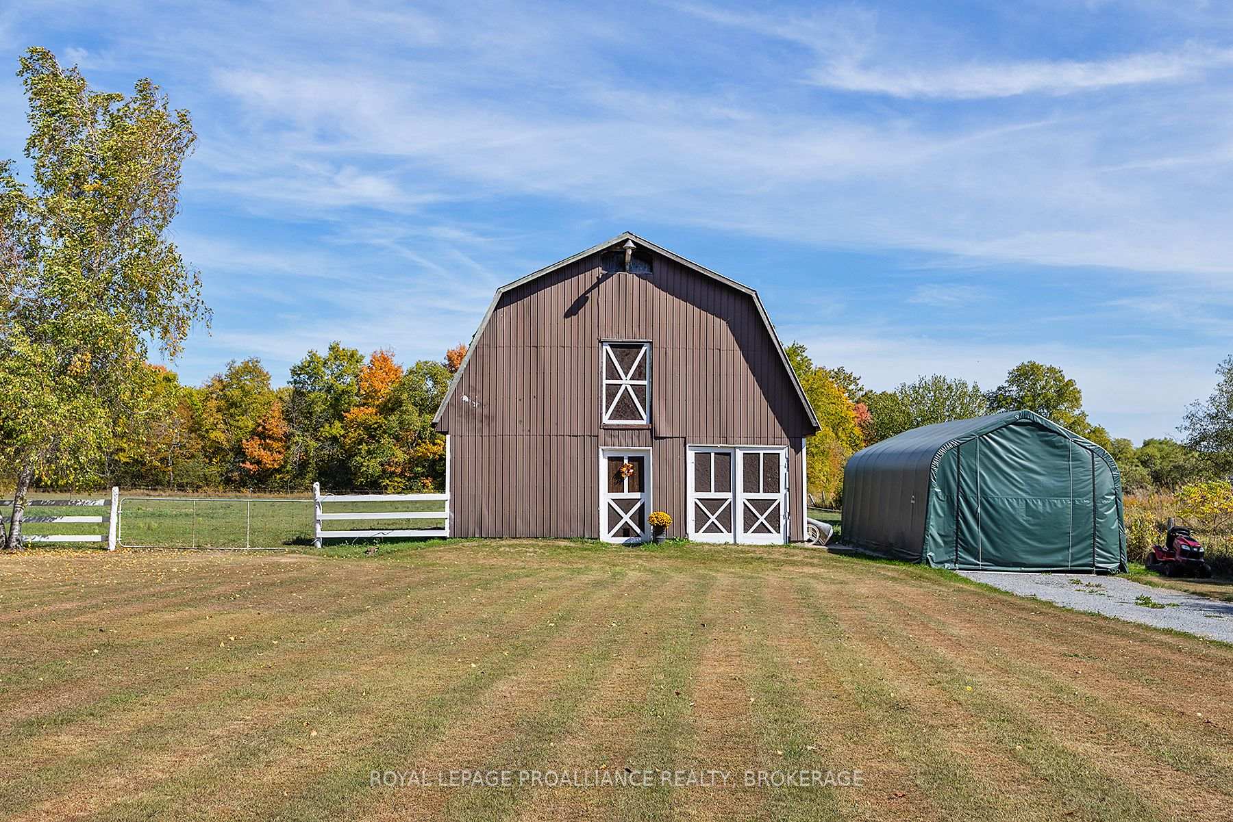 Photo 2 of 3746 Stage Coach Road, Frontenac, Frontenac South — HOMEH