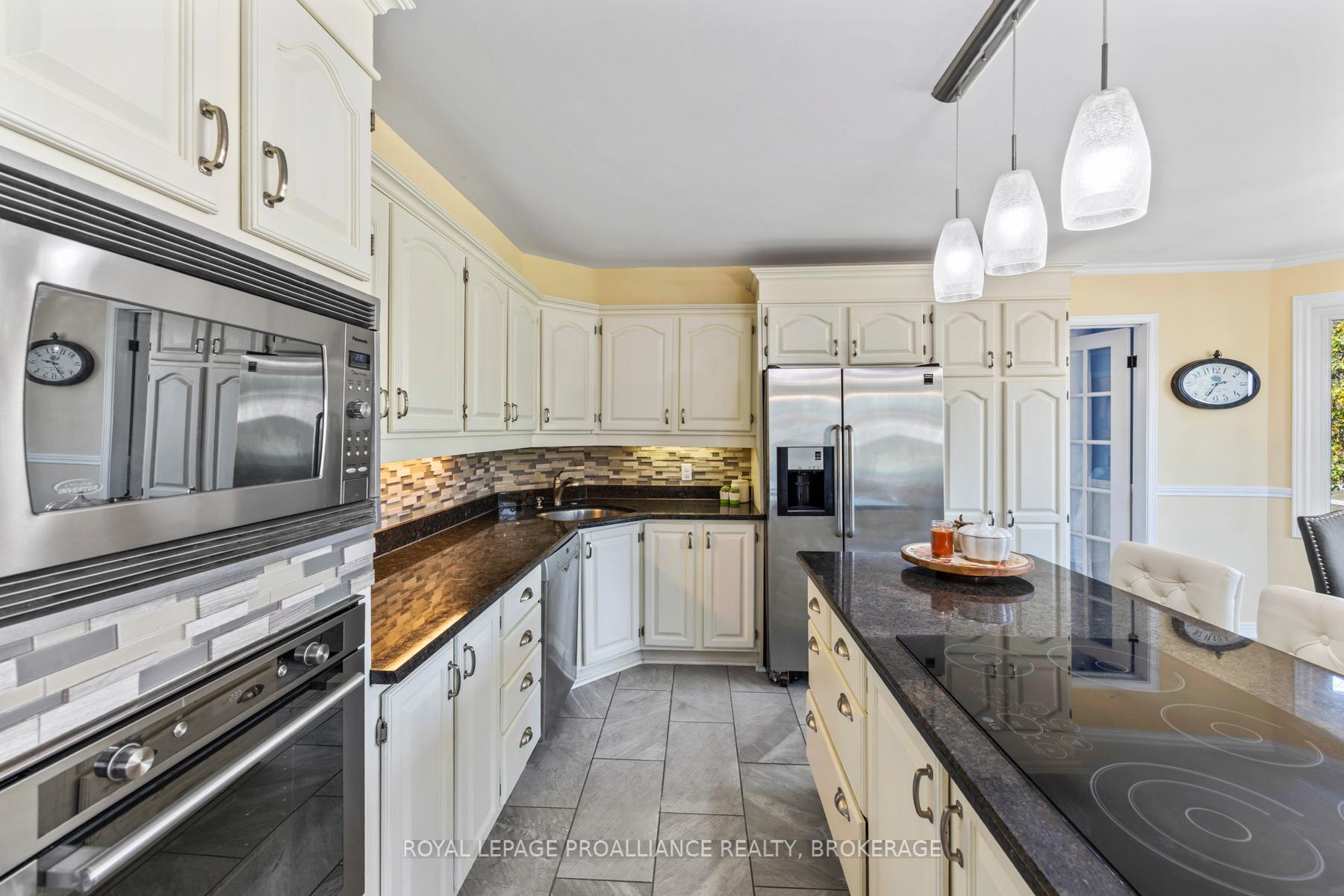 Photo 14 of 3746 Stage Coach Road, Frontenac, Frontenac South — HOMEH