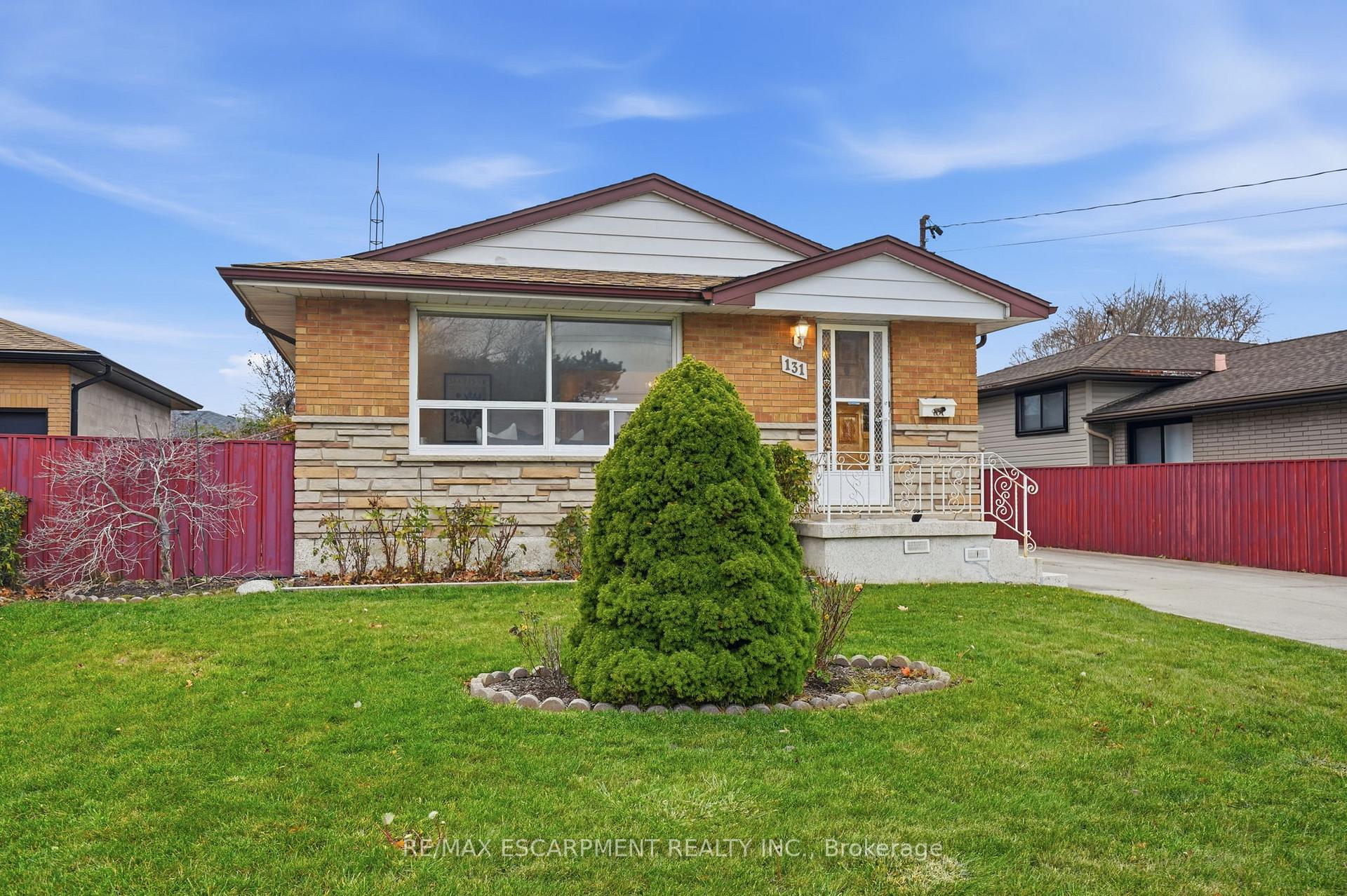 Photo 2 of 131 Nash Road N, Hamilton, Kentley — HOMEH