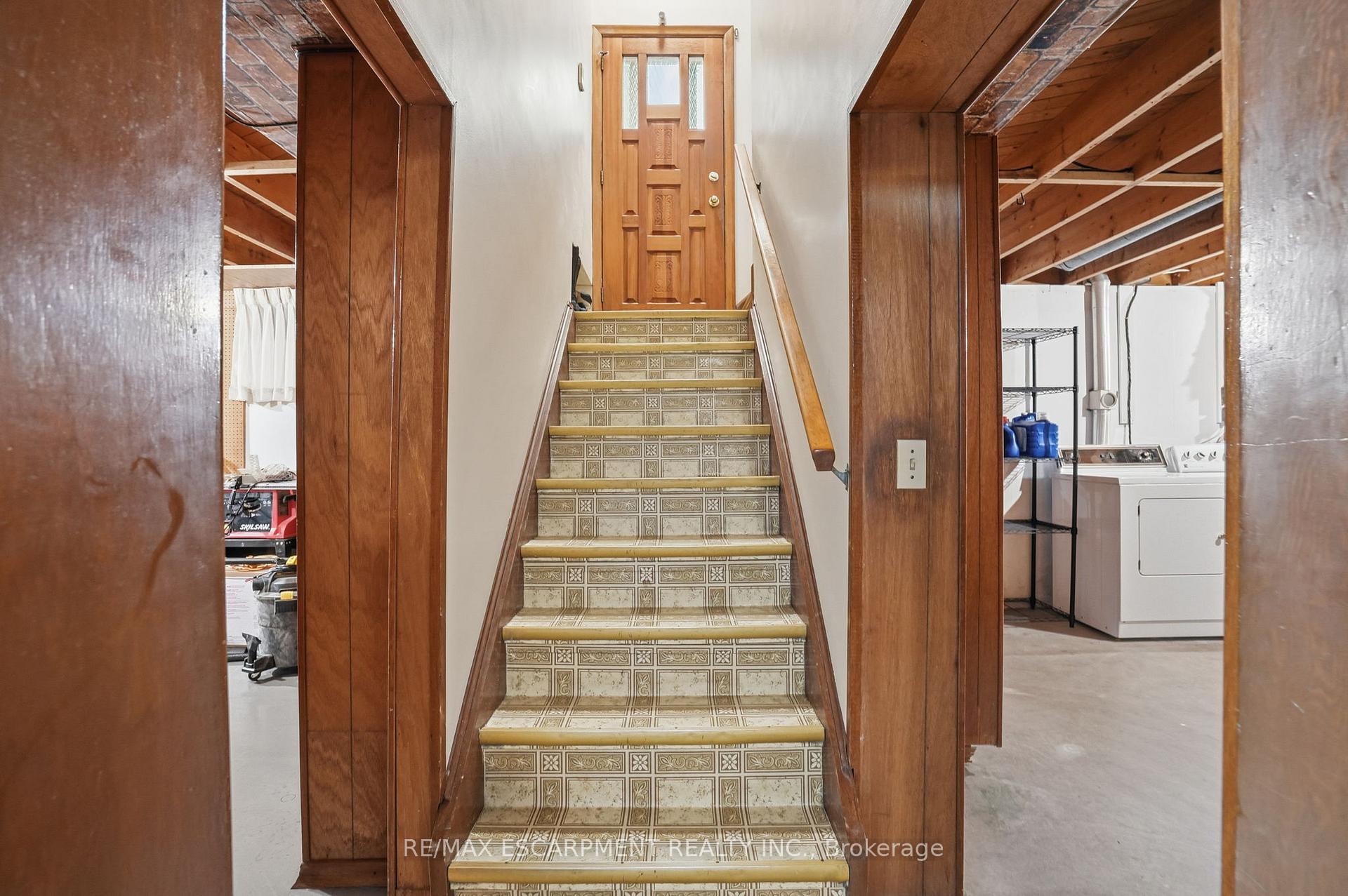 Photo 28 of 131 Nash Road N, Hamilton, Kentley — HOMEH