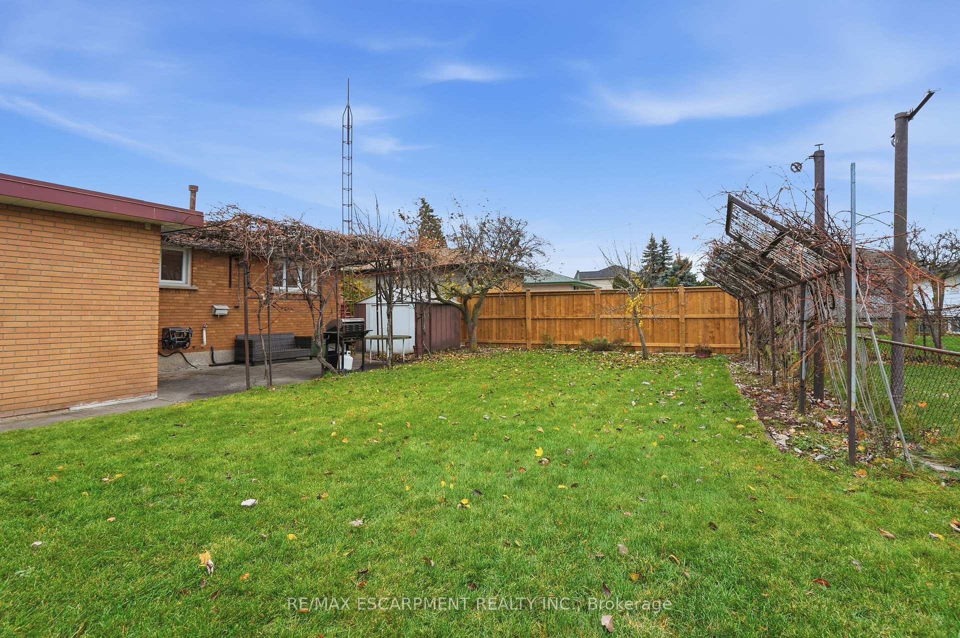 Photo 40 of 131 Nash Road N, Hamilton, Kentley — HOMEH