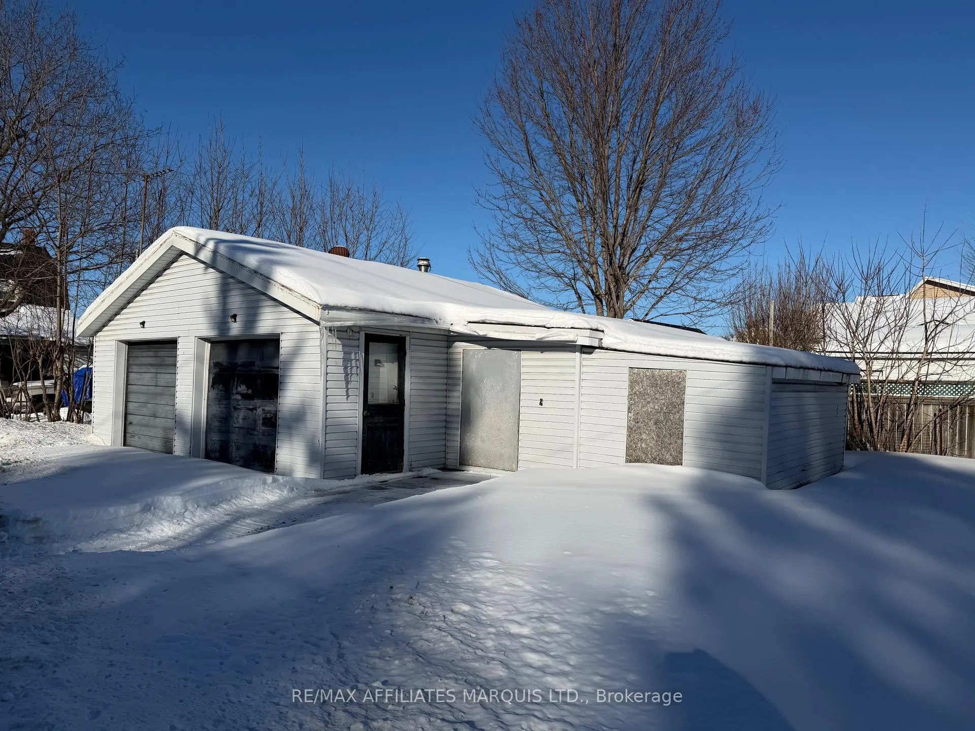 Photo 2 of 230 Boundary Road E, North Glengarry, Alexandria — HOMEH