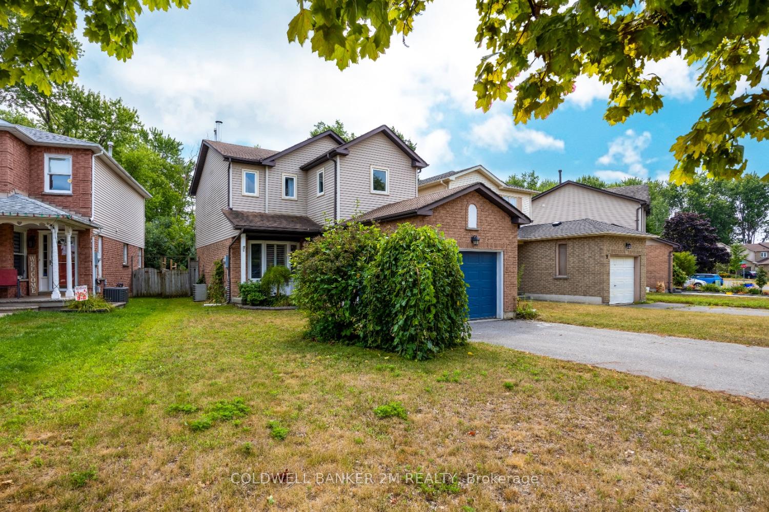 Photo 1 of 11 Parklawn Drive, Clarington, Courtice — HOMEH