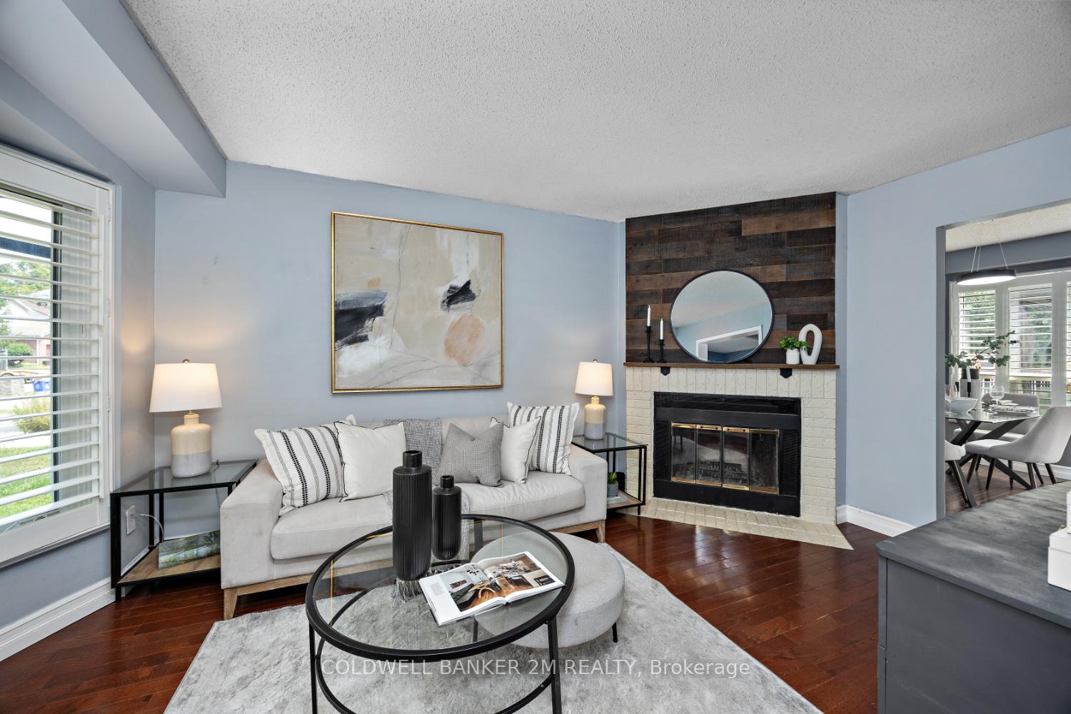 Photo 4 of 11 Parklawn Drive, Clarington, Courtice — HOMEH