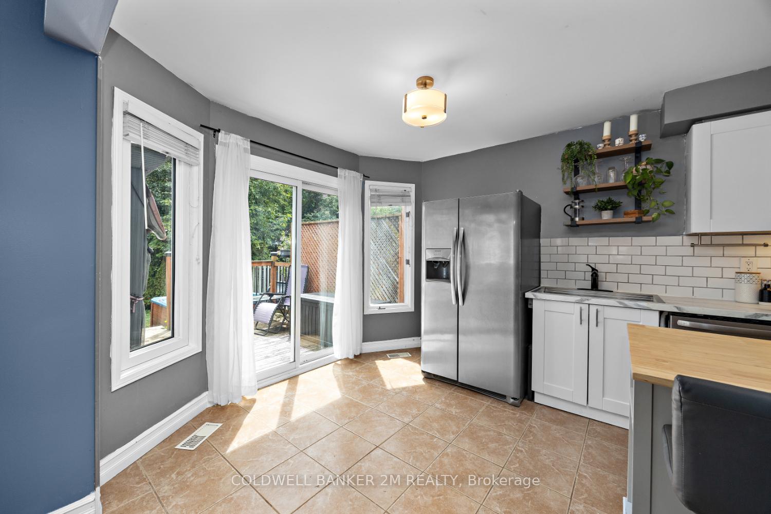 Photo 10 of 11 Parklawn Drive, Clarington, Courtice — HOMEH