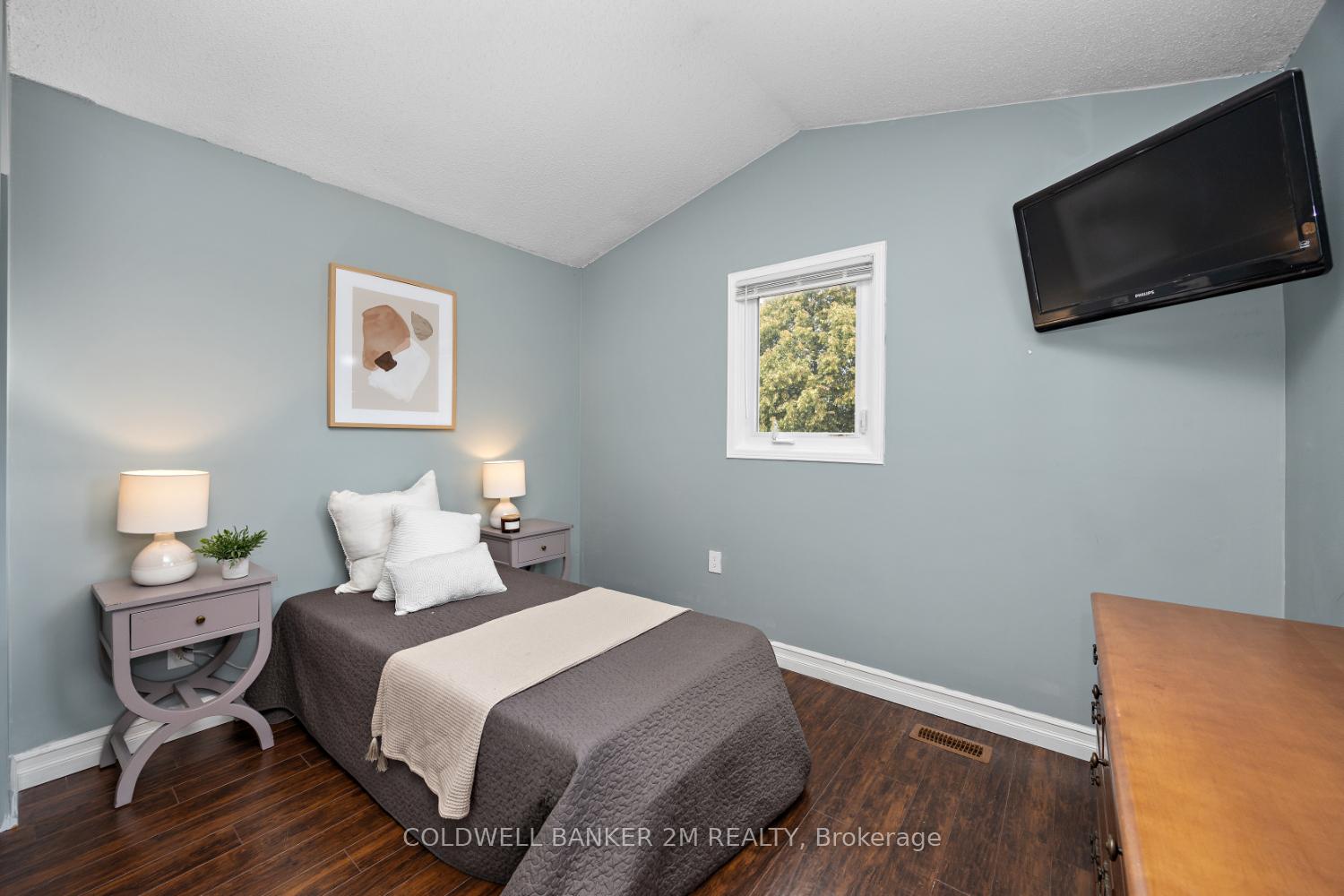 Photo 26 of 11 Parklawn Drive, Clarington, Courtice — HOMEH