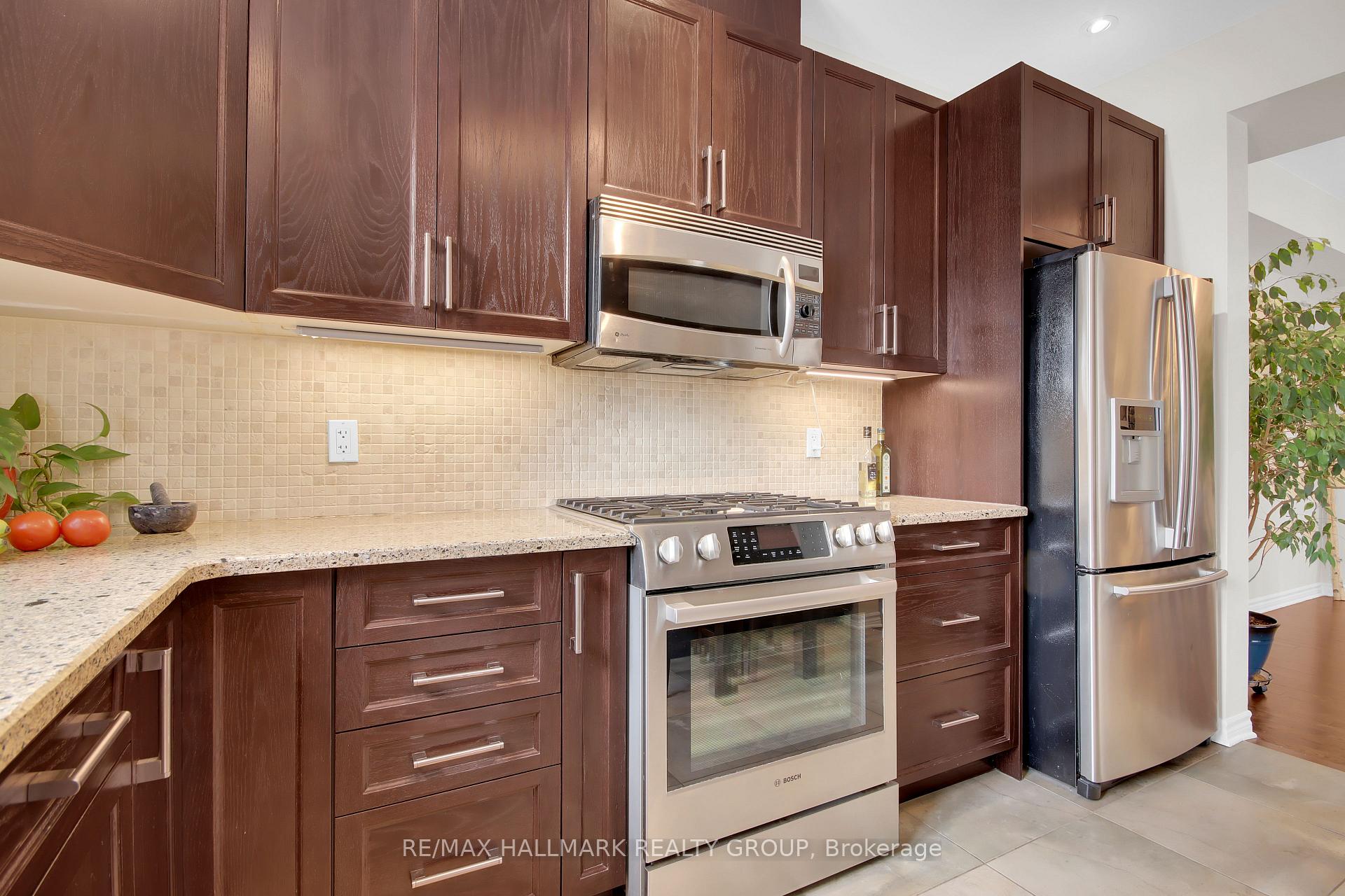 Photo 14 of 271 Stedman Street, Ottawa, Blossom Park/Kemp Park/Findlay Creek — HOMEH