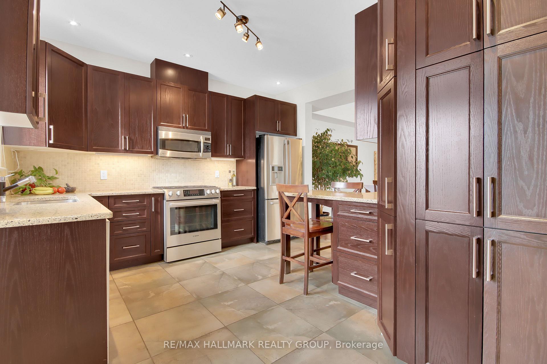 Photo 16 of 271 Stedman Street, Ottawa, Blossom Park/Kemp Park/Findlay Creek — HOMEH