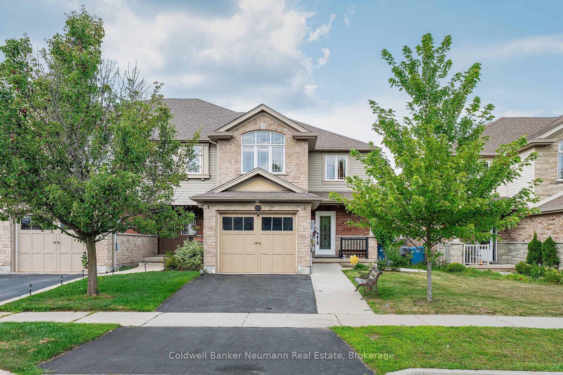 Photo 1 of 40 Laughland Lane, Guelph, Pineridge/Westminster Woods — HOMEH