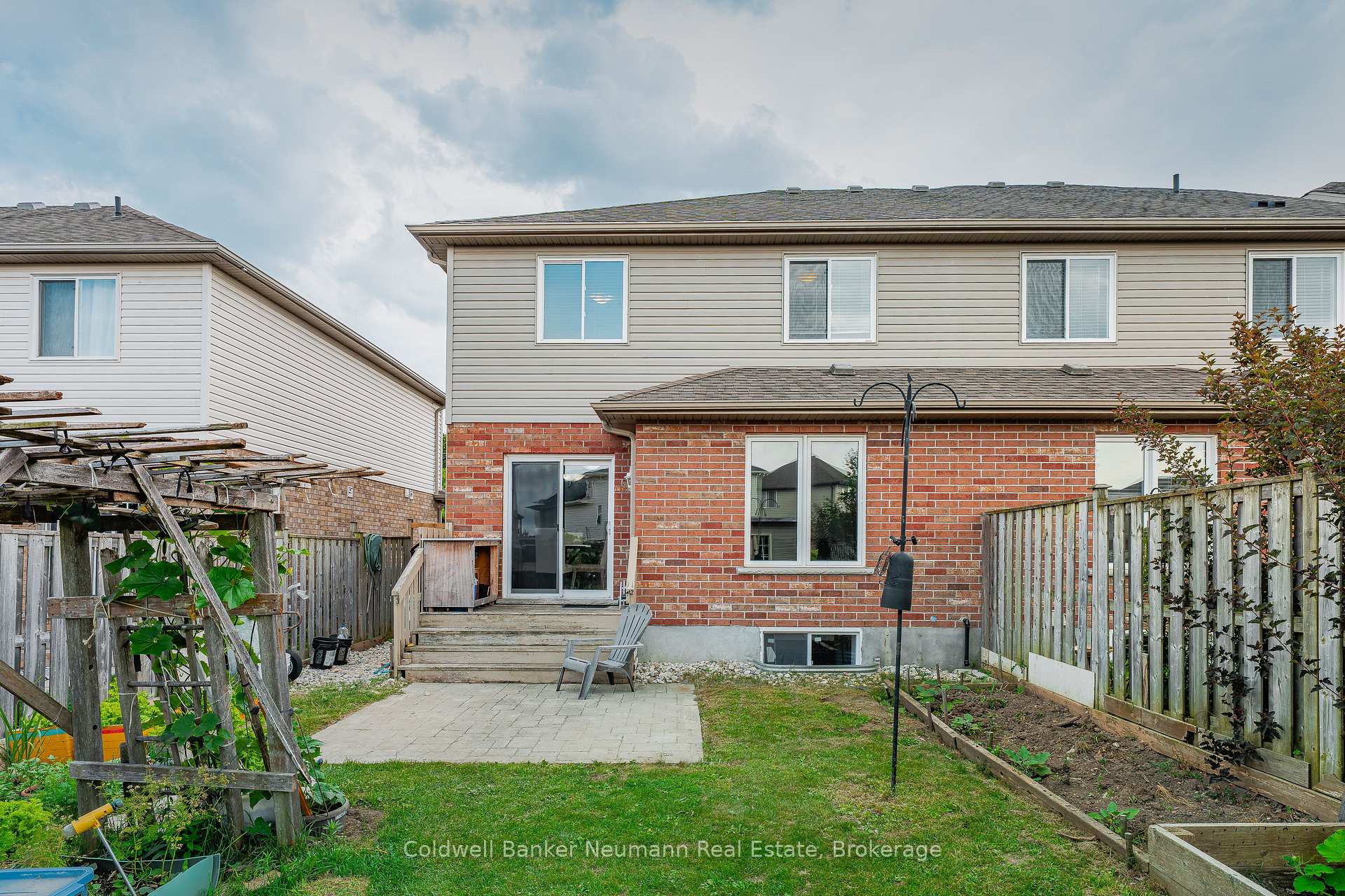 Photo 31 of 40 Laughland Lane, Guelph, Pineridge/Westminster Woods — HOMEH