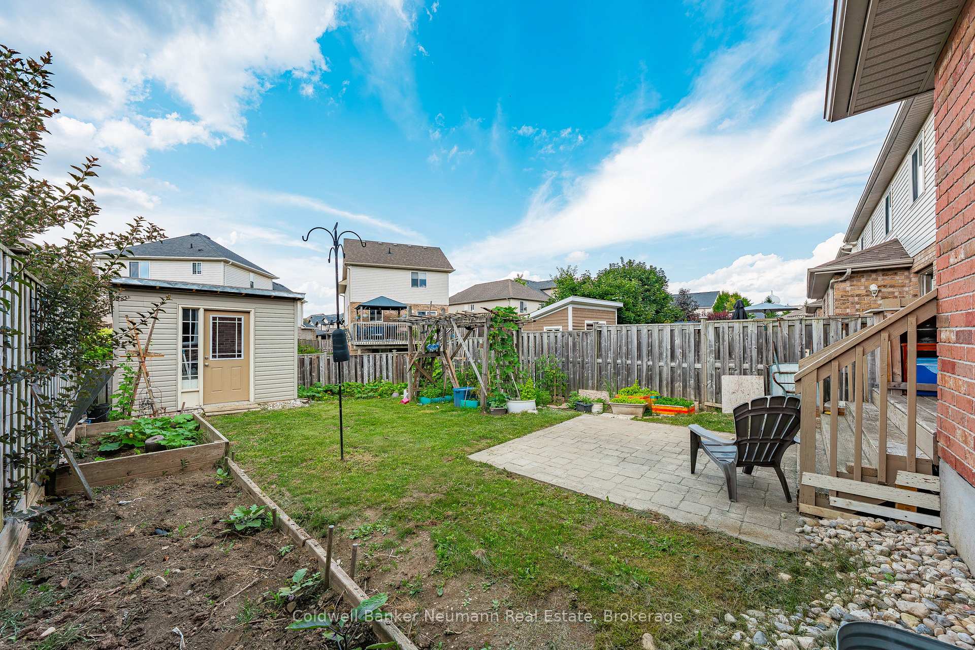 Photo 32 of 40 Laughland Lane, Guelph, Pineridge/Westminster Woods — HOMEH