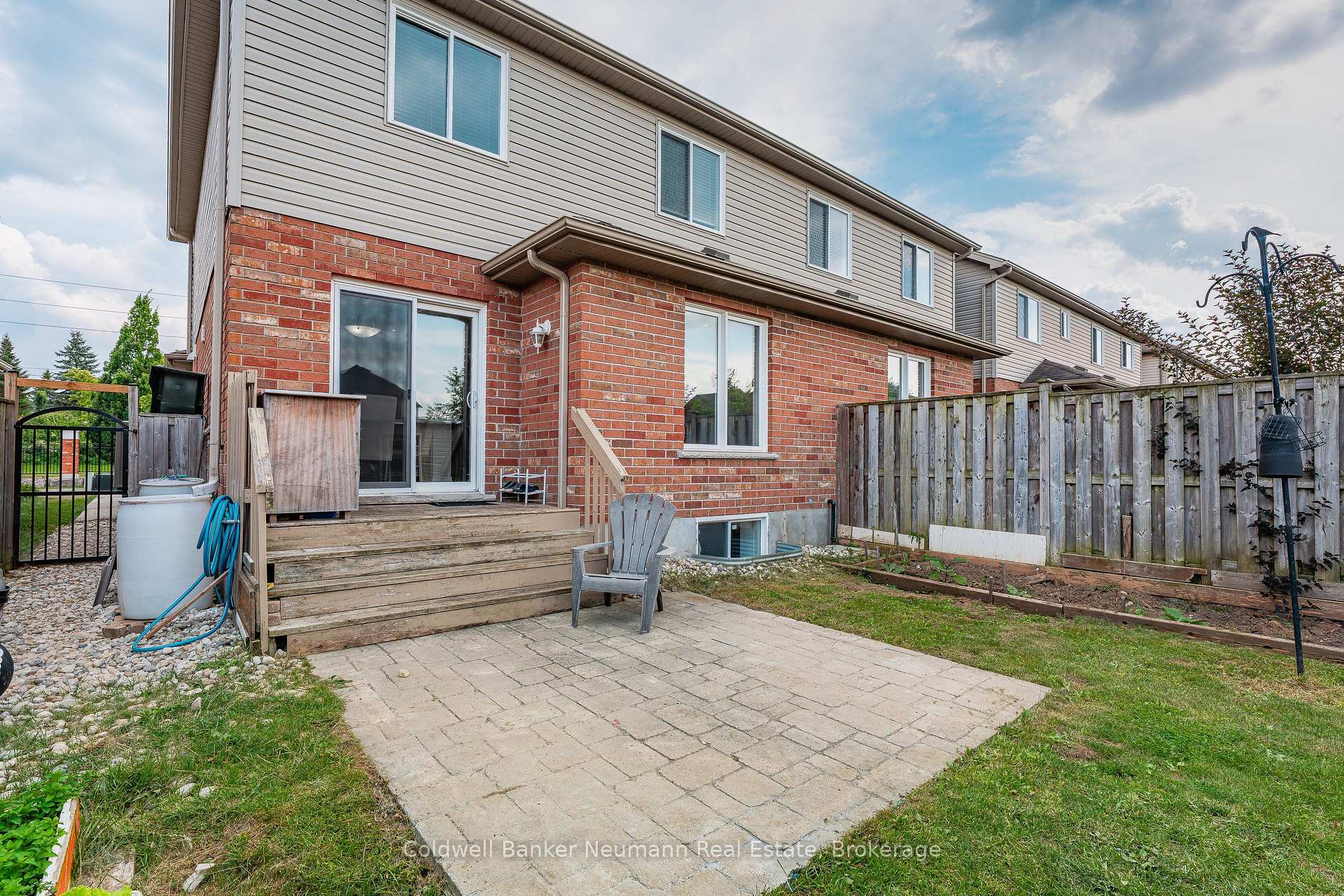 Photo 34 of 40 Laughland Lane, Guelph, Pineridge/Westminster Woods — HOMEH