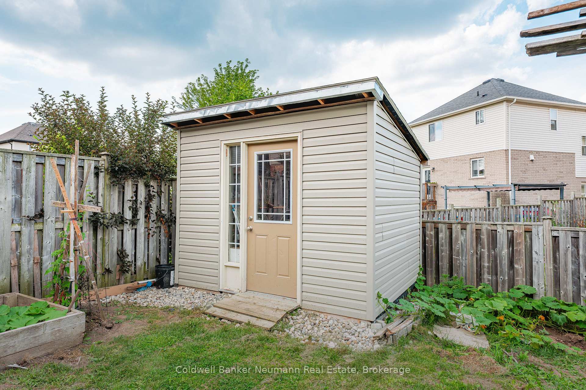 Photo 36 of 40 Laughland Lane, Guelph, Pineridge/Westminster Woods — HOMEH