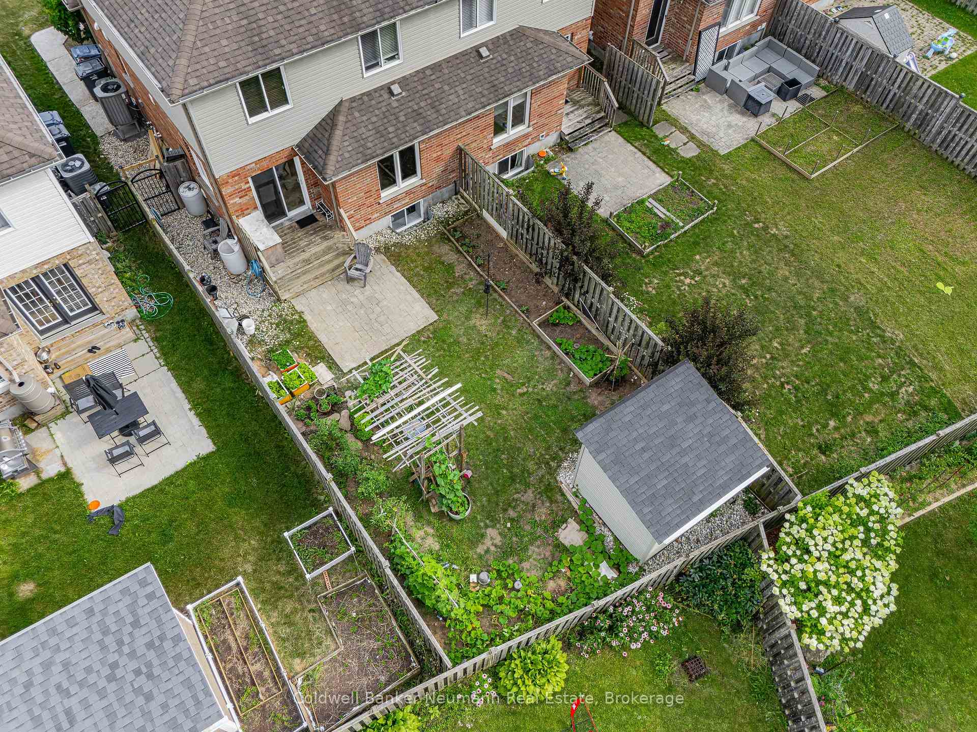 Photo 42 of 40 Laughland Lane, Guelph, Pineridge/Westminster Woods — HOMEH