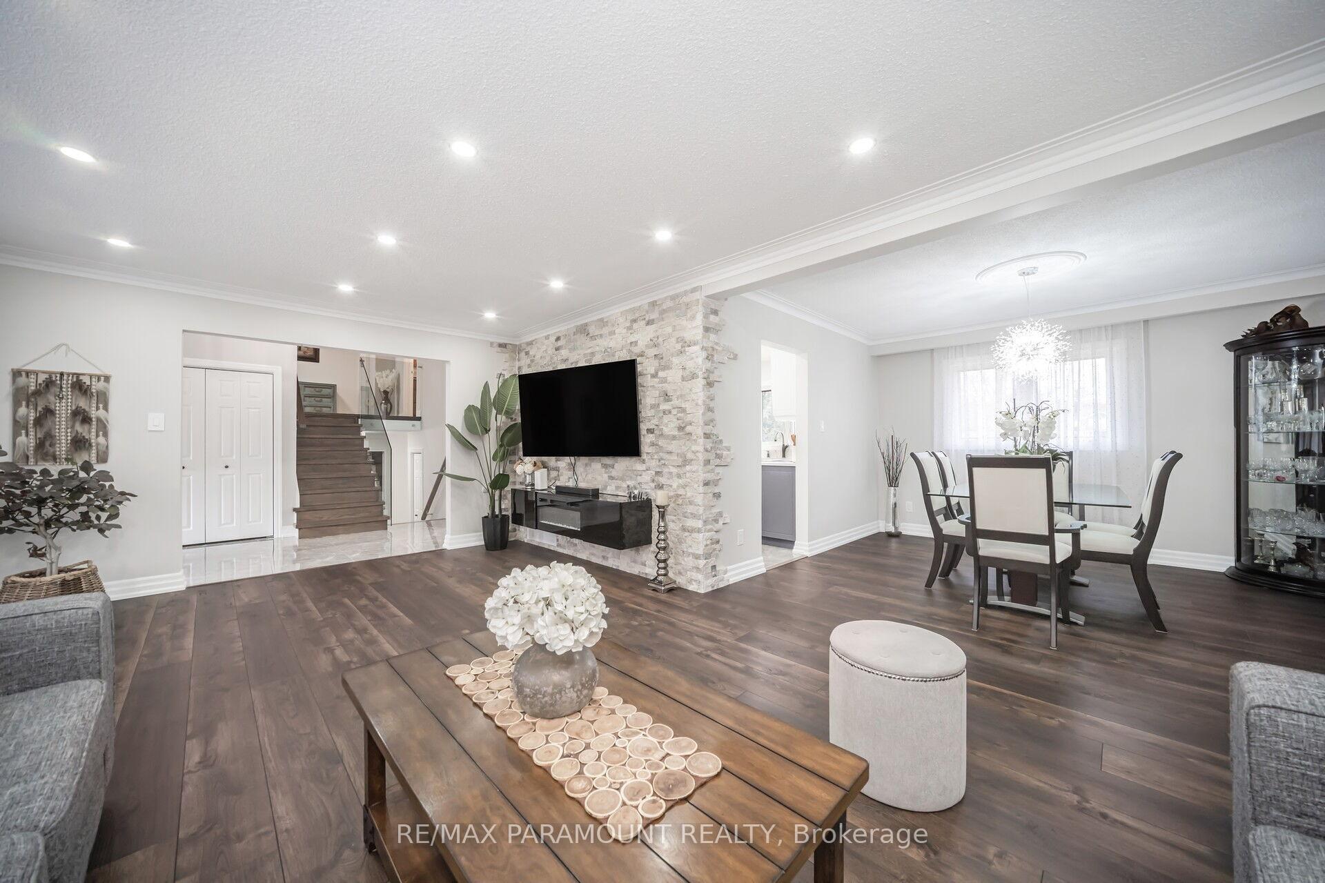 Photo 12 of 7 Walker Road E, Caledon, Caledon East — HOMEH