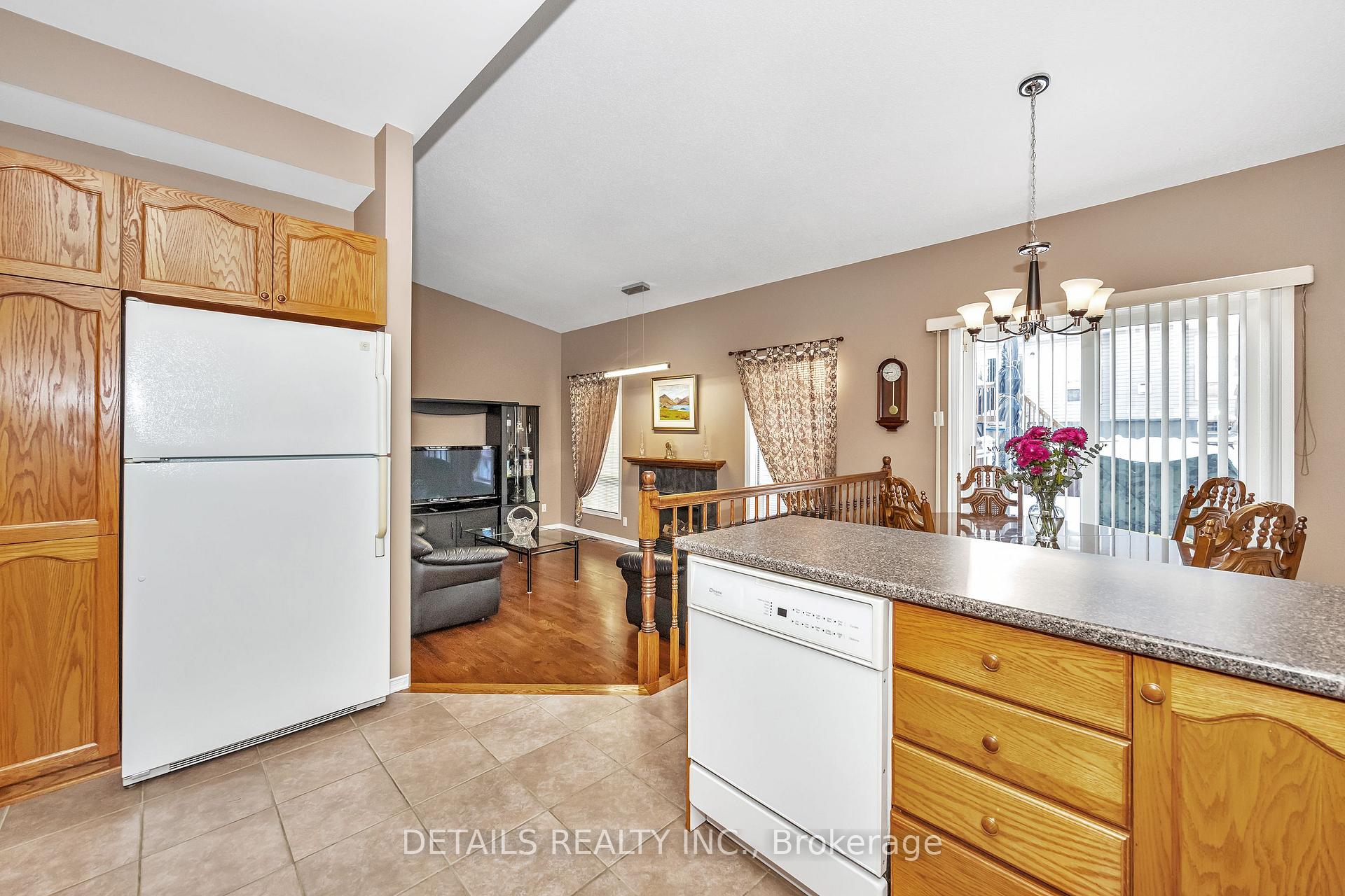 Photo 10 of 10 North Harrow Drive, Ottawa, Barrhaven - Longfields — HOMEH
