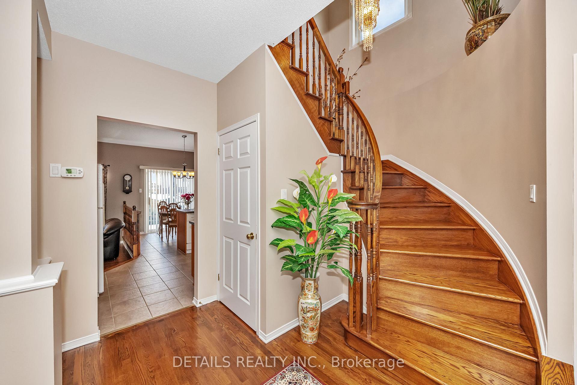 Photo 15 of 10 North Harrow Drive, Ottawa, Barrhaven - Longfields — HOMEH