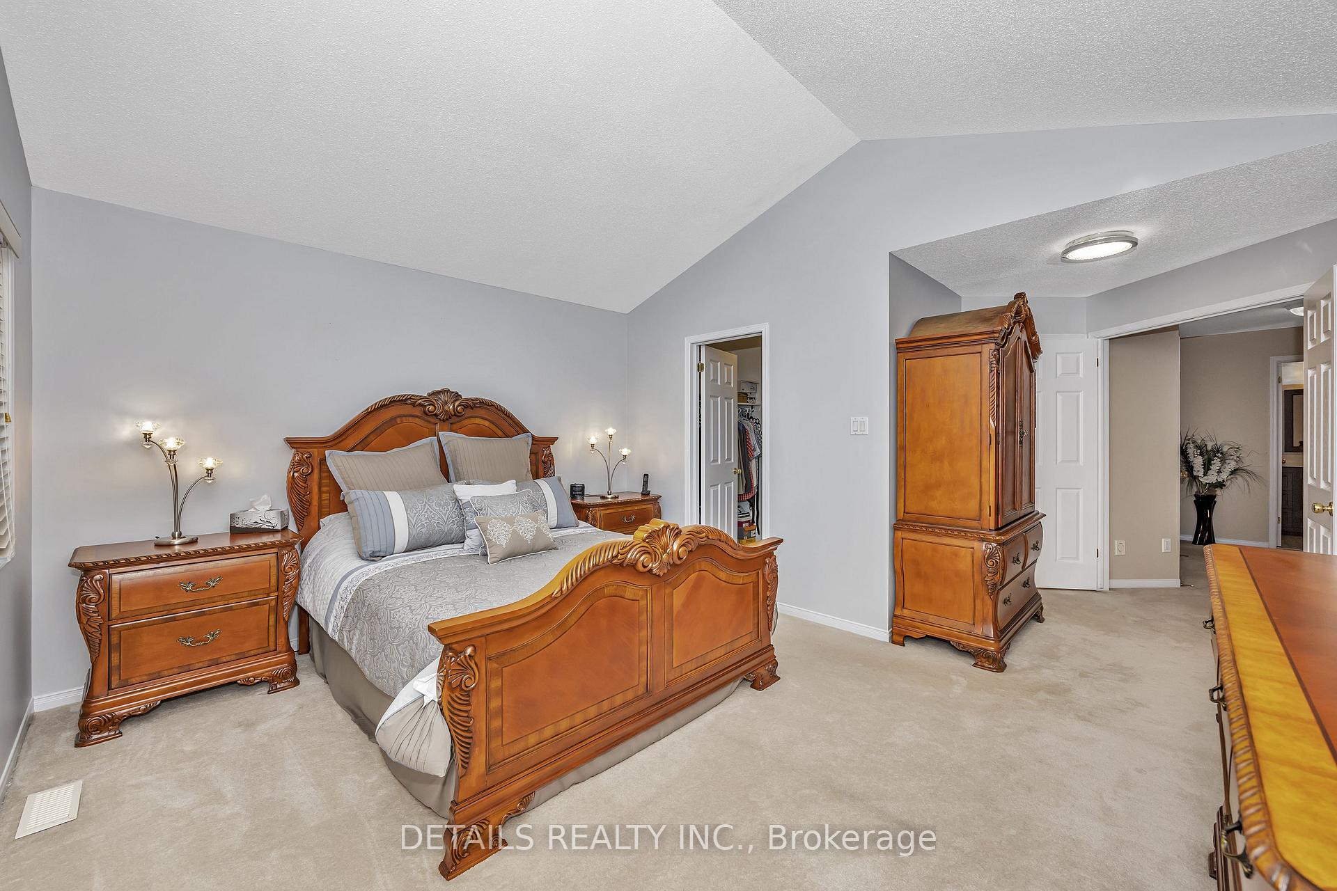 Photo 18 of 10 North Harrow Drive, Ottawa, Barrhaven - Longfields — HOMEH