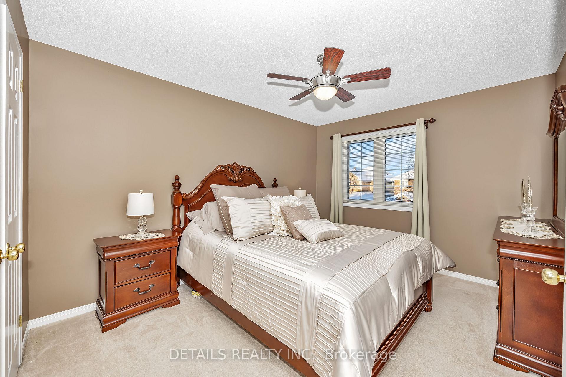 Photo 21 of 10 North Harrow Drive, Ottawa, Barrhaven - Longfields — HOMEH