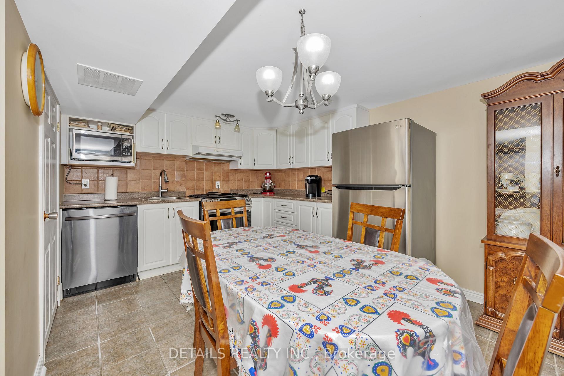 Photo 31 of 10 North Harrow Drive, Ottawa, Barrhaven - Longfields — HOMEH